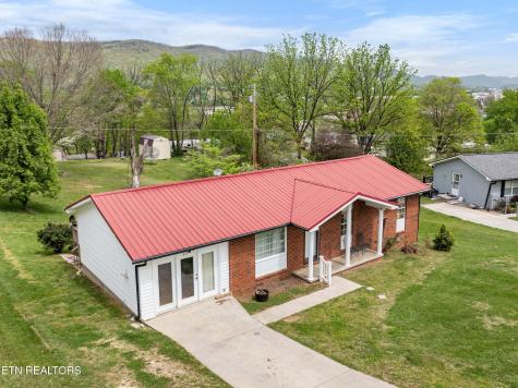311 Thelma Circle Jacksboro TN 37757