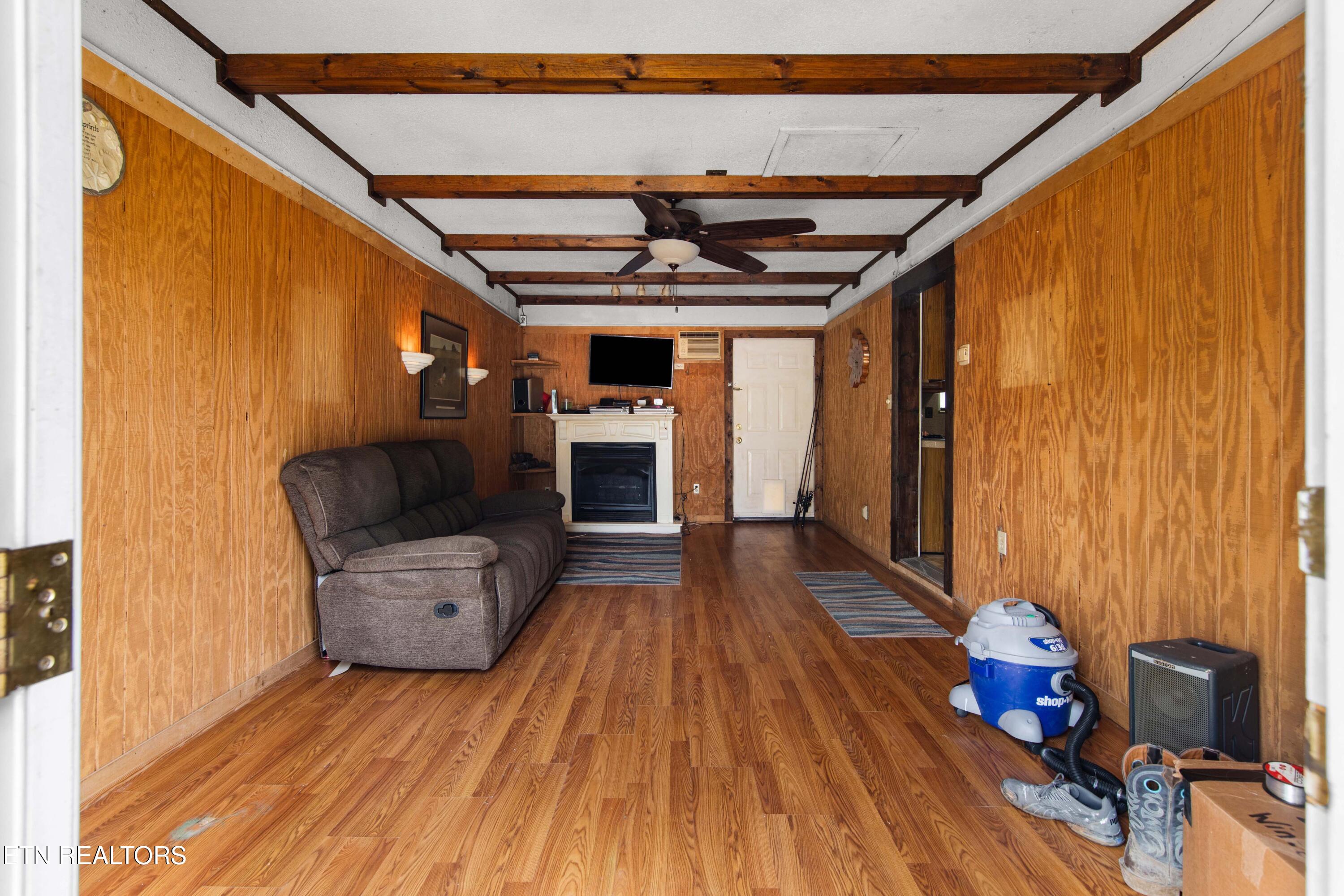 311 Thelma Circle Jacksboro TN 37757