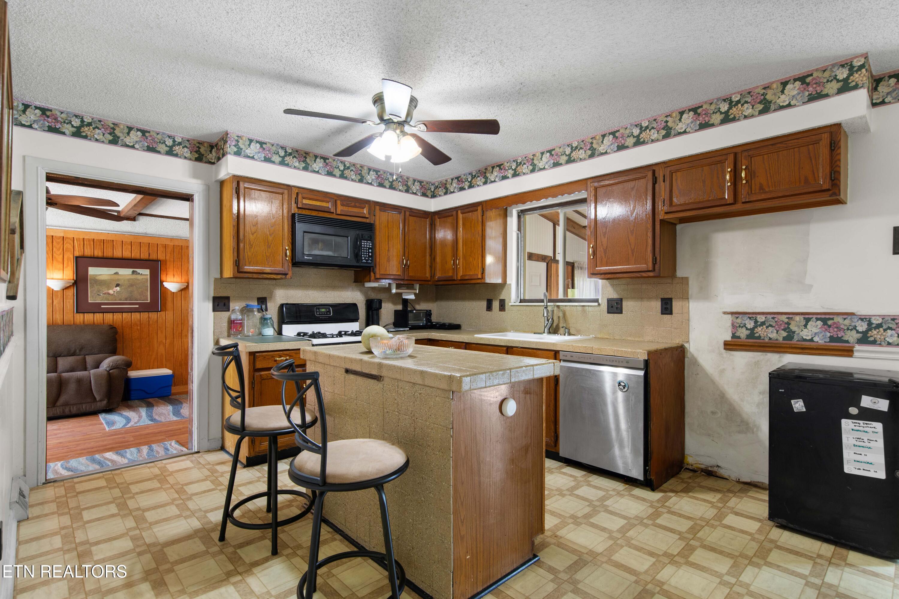 311 Thelma Circle Jacksboro TN 37757