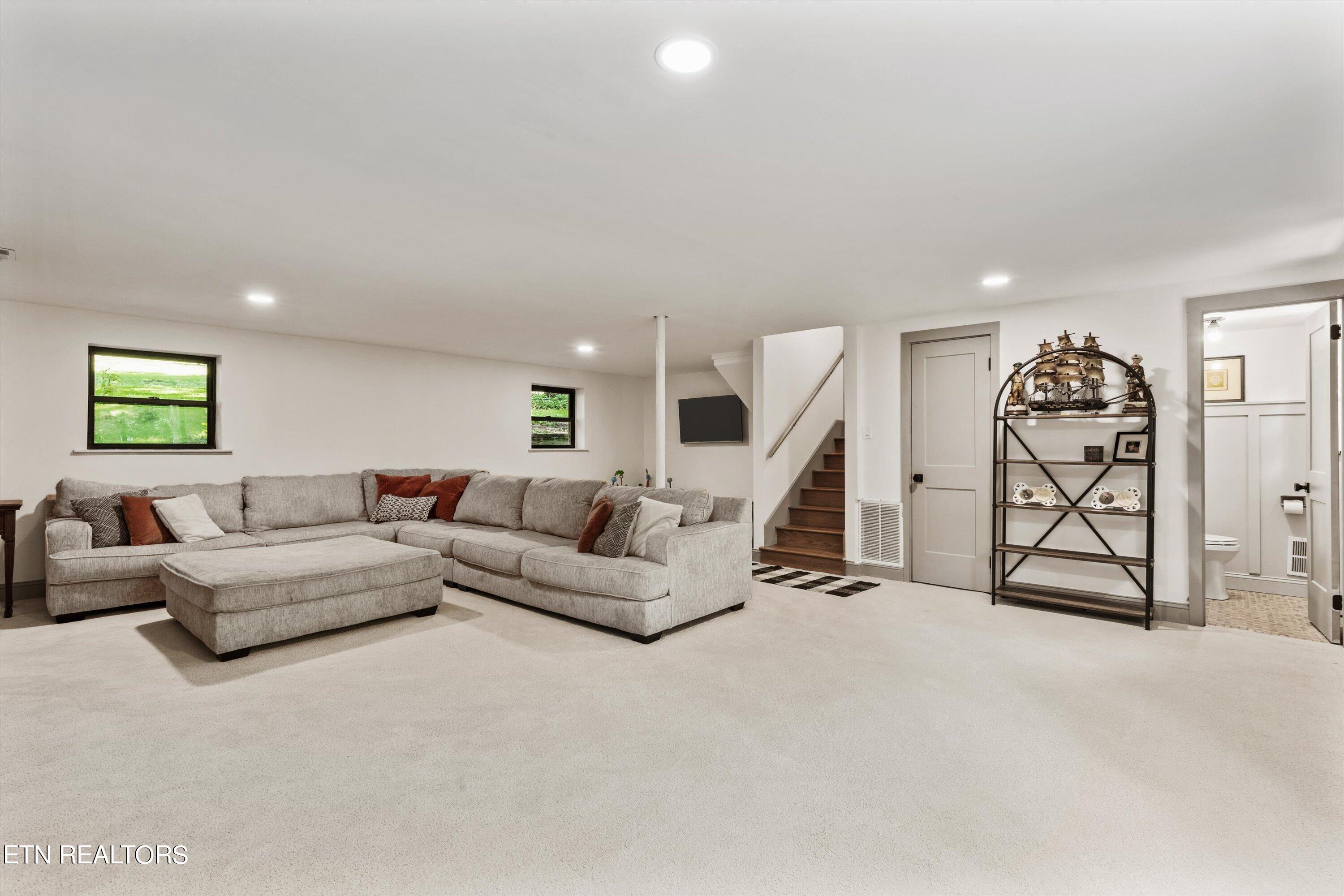 1812 Tanager Lane Knoxville TN 37919