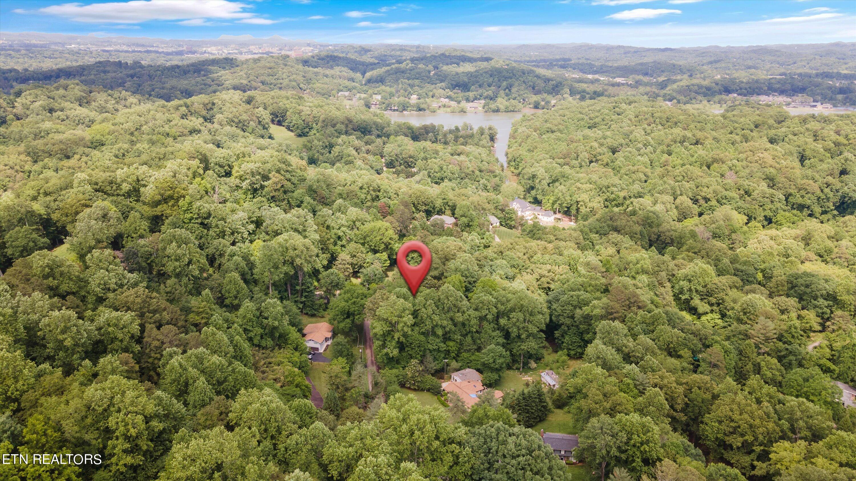 1812 Tanager Lane Knoxville TN 37919