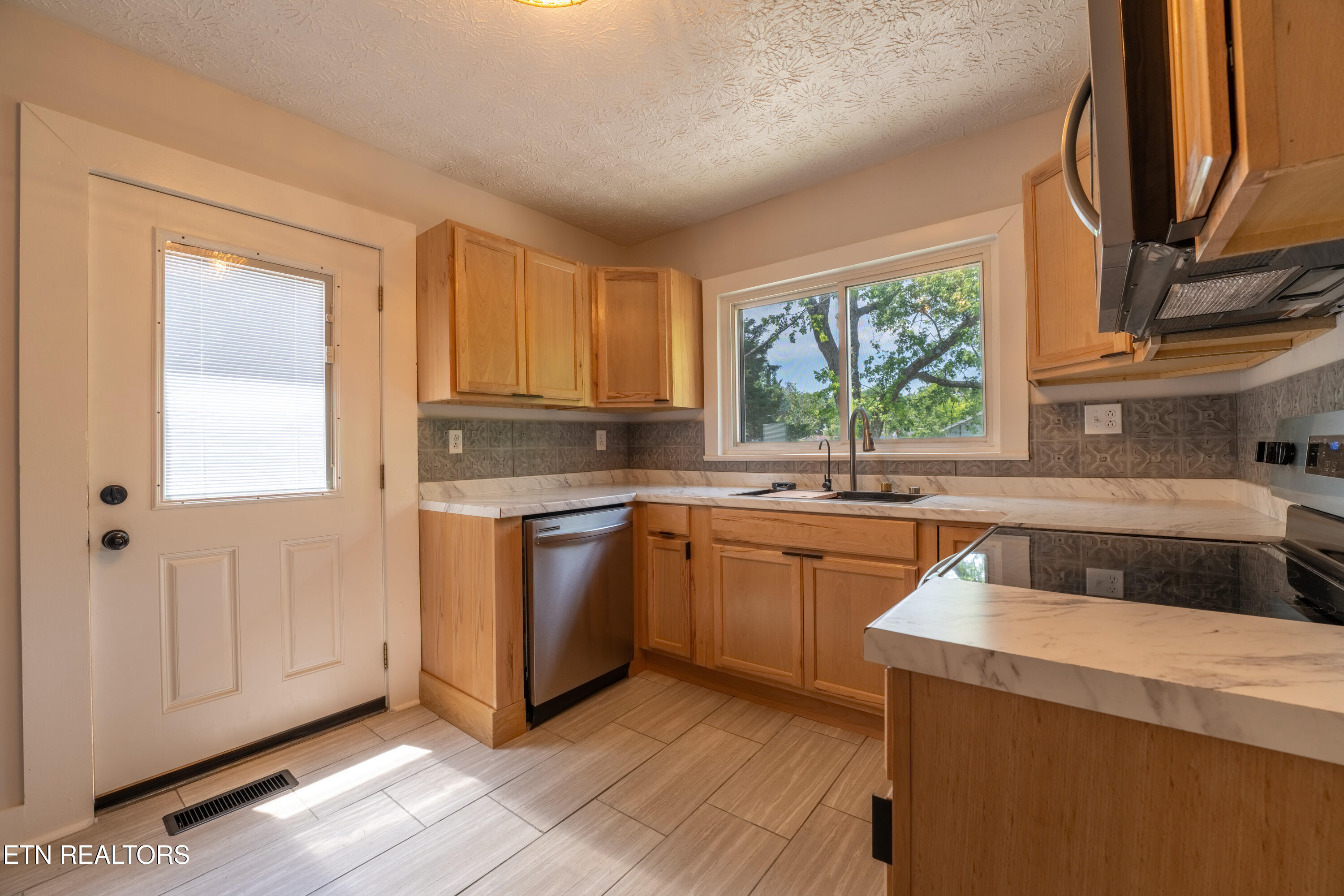 2506 Cedar Lane Knoxville TN 37918
