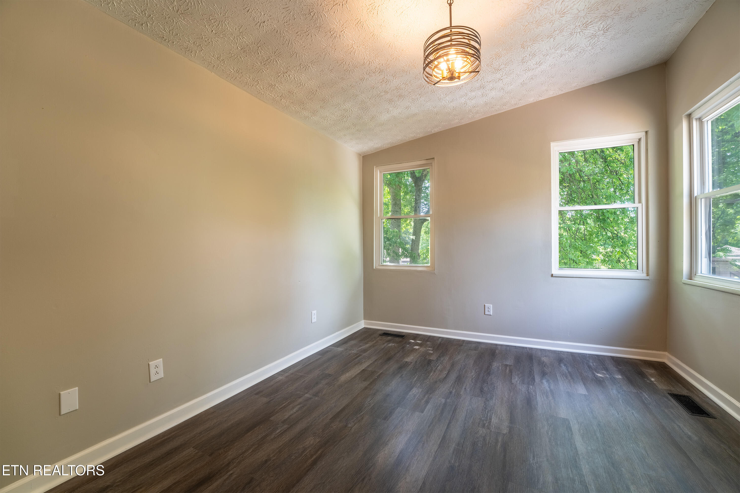 2506 Cedar Lane Knoxville TN 37918