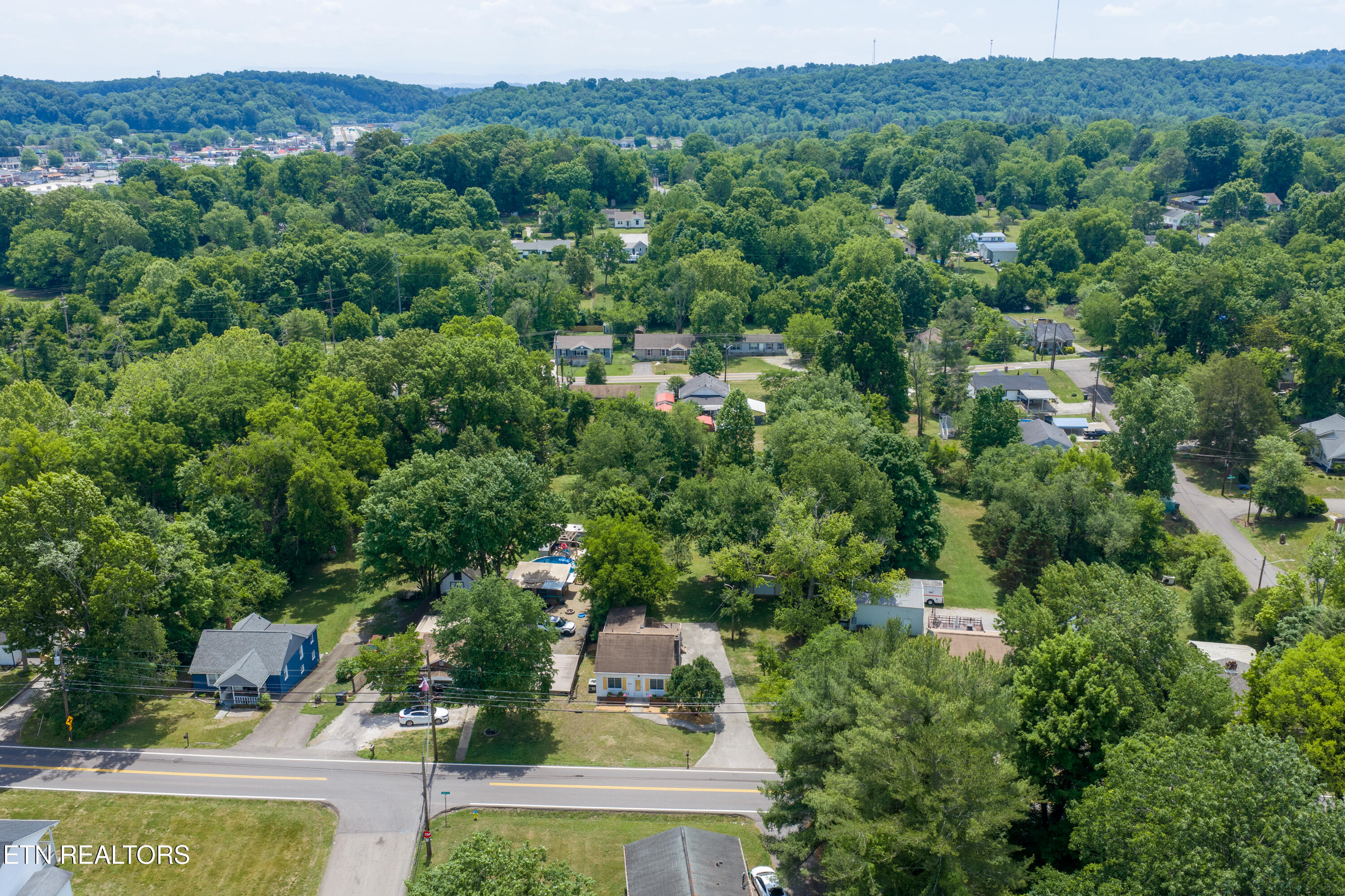 2506 Cedar Lane Knoxville TN 37918