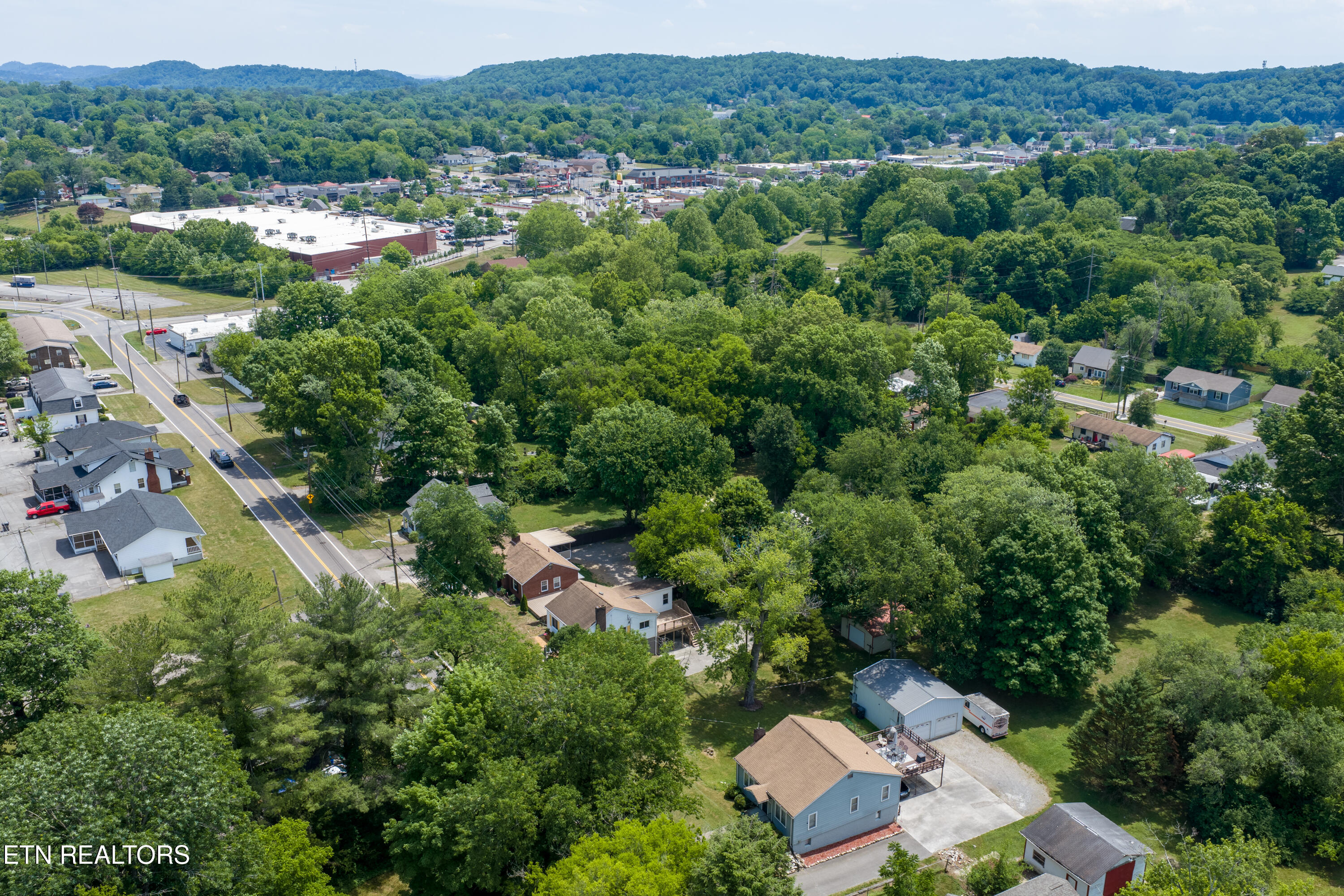 2506 Cedar Lane Knoxville TN 37918
