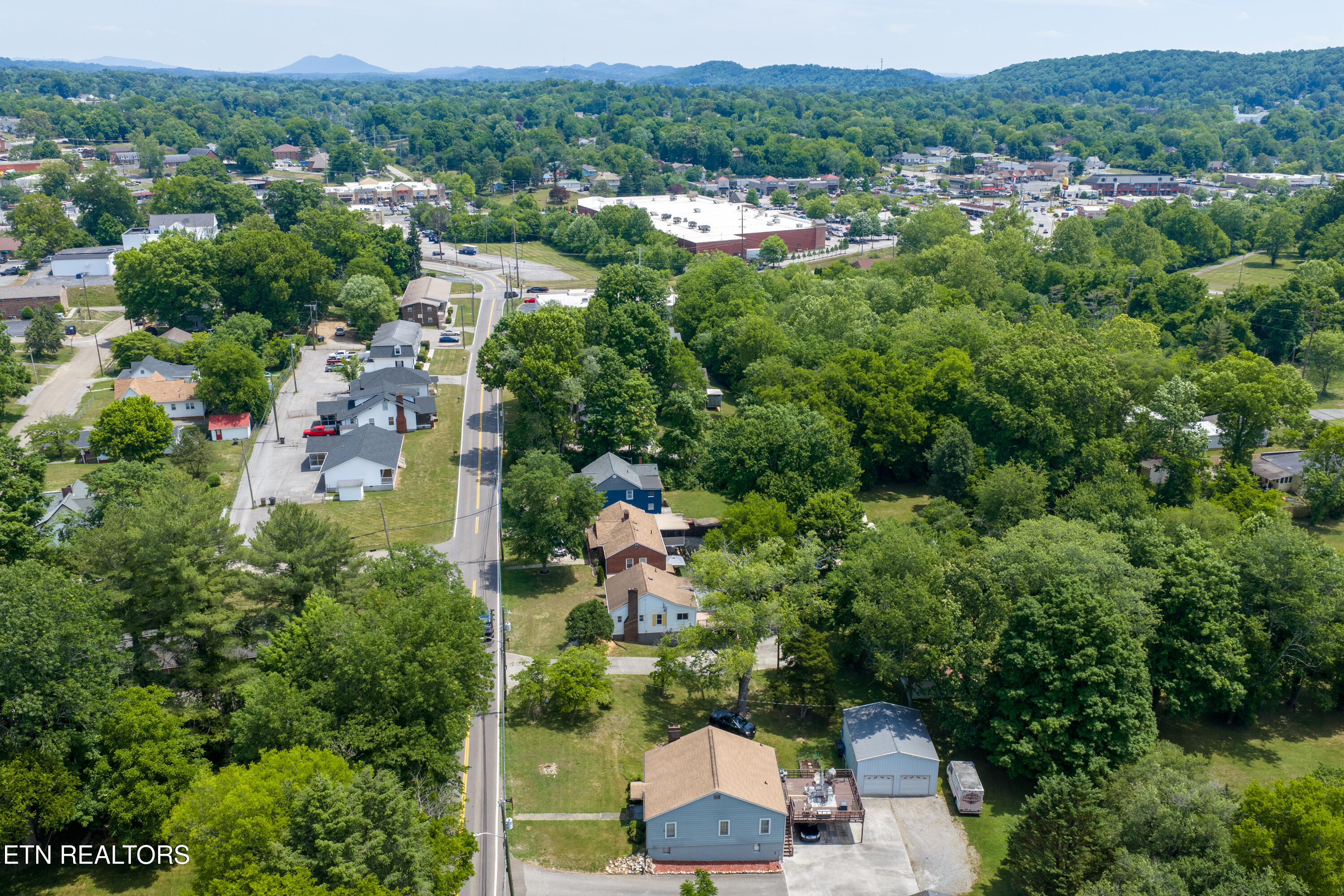 2506 Cedar Lane Knoxville TN 37918
