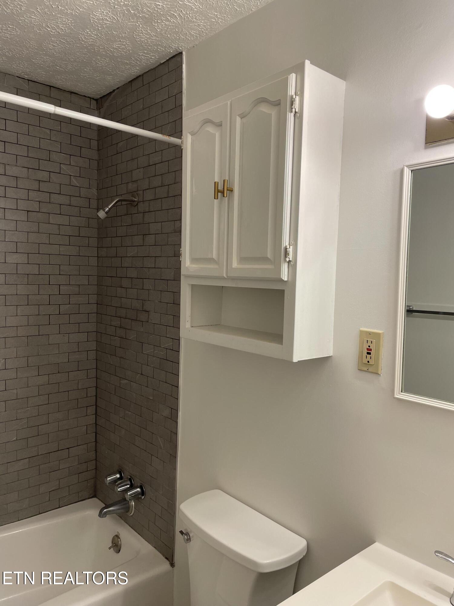 128 Sheridan Circle Oak Ridge TN 37830