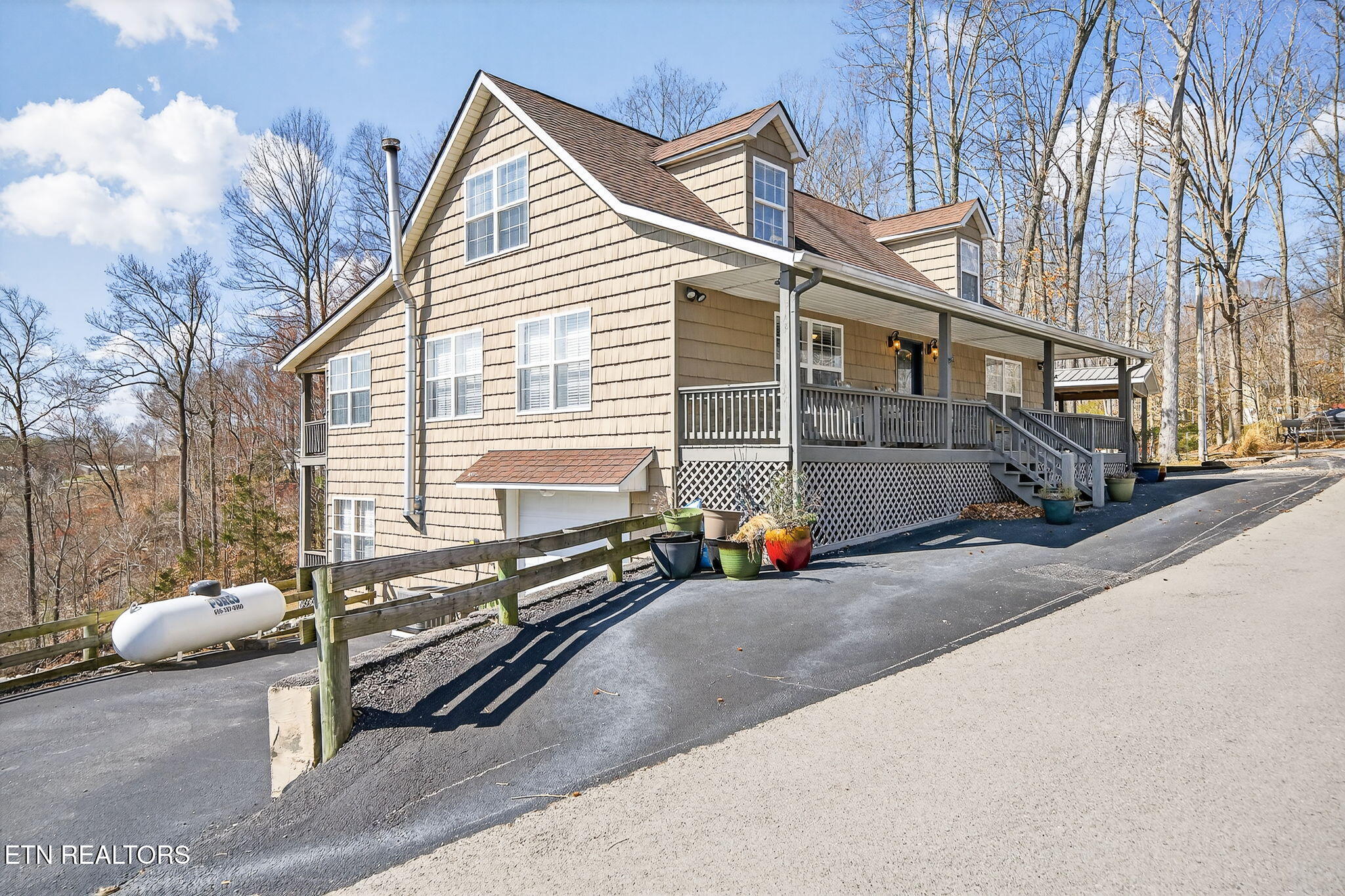 1020 Eastridge Drive Byrdstown TN 38549
