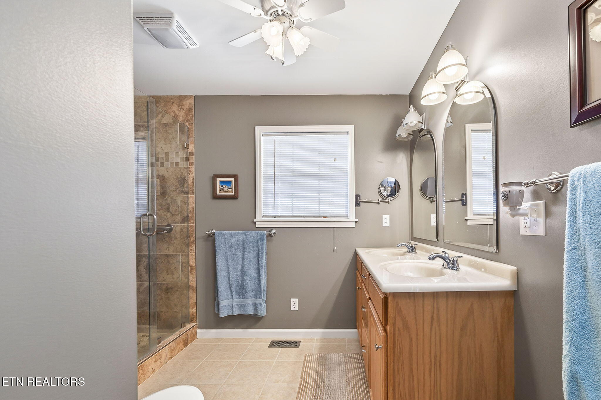 1020 Eastridge Drive Byrdstown TN 38549