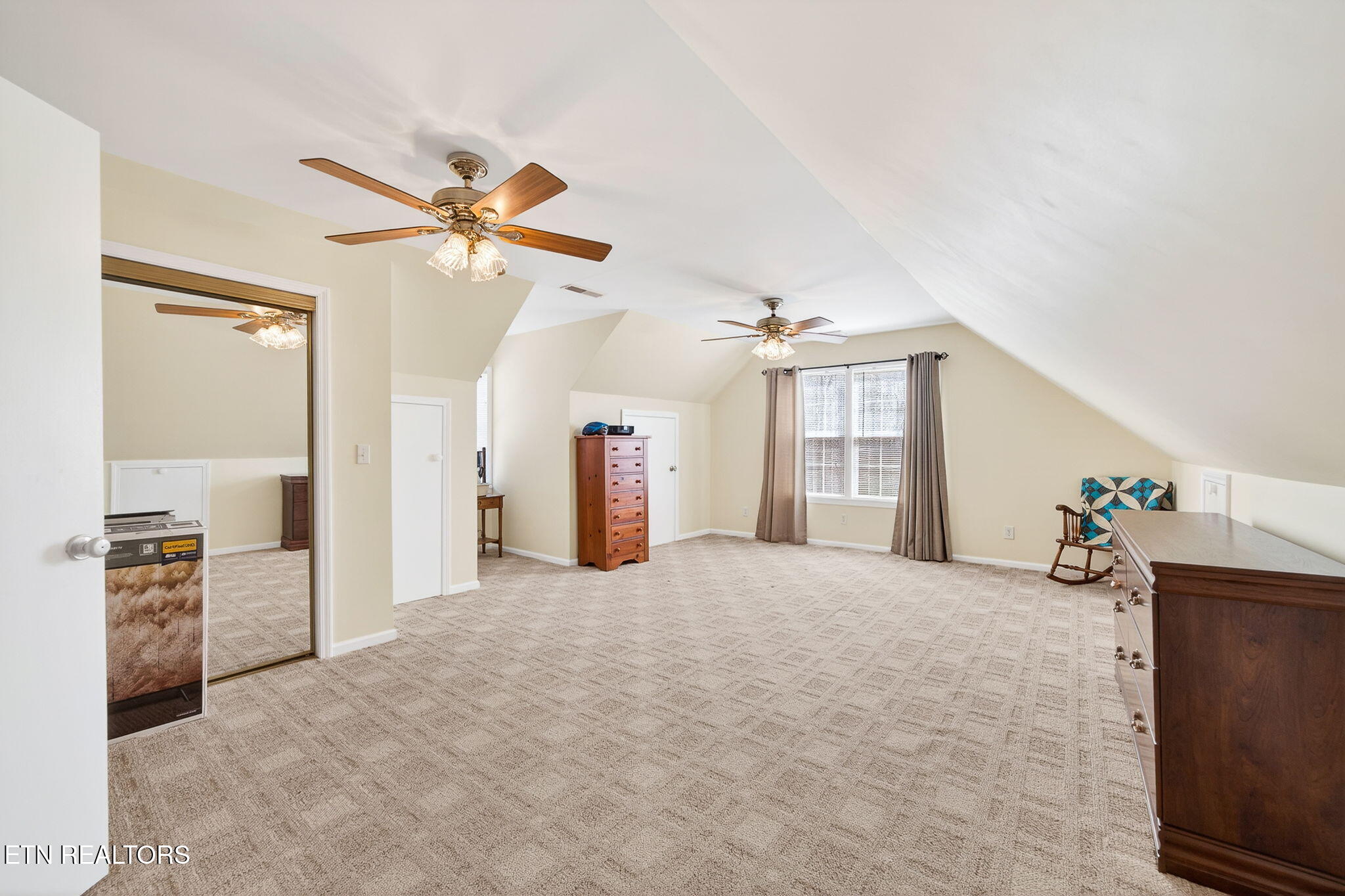 1020 Eastridge Drive Byrdstown TN 38549