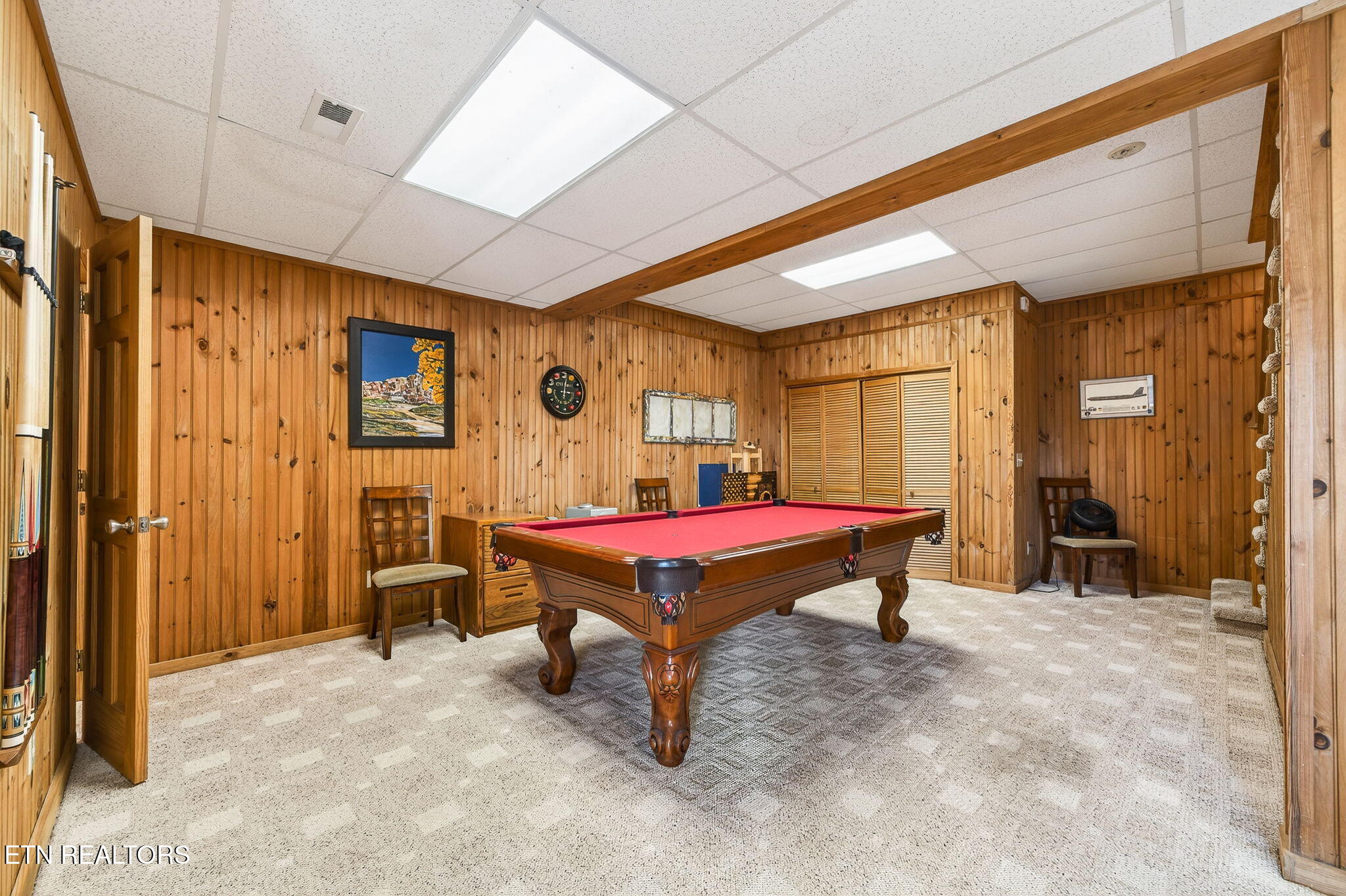 1020 Eastridge Drive Byrdstown TN 38549