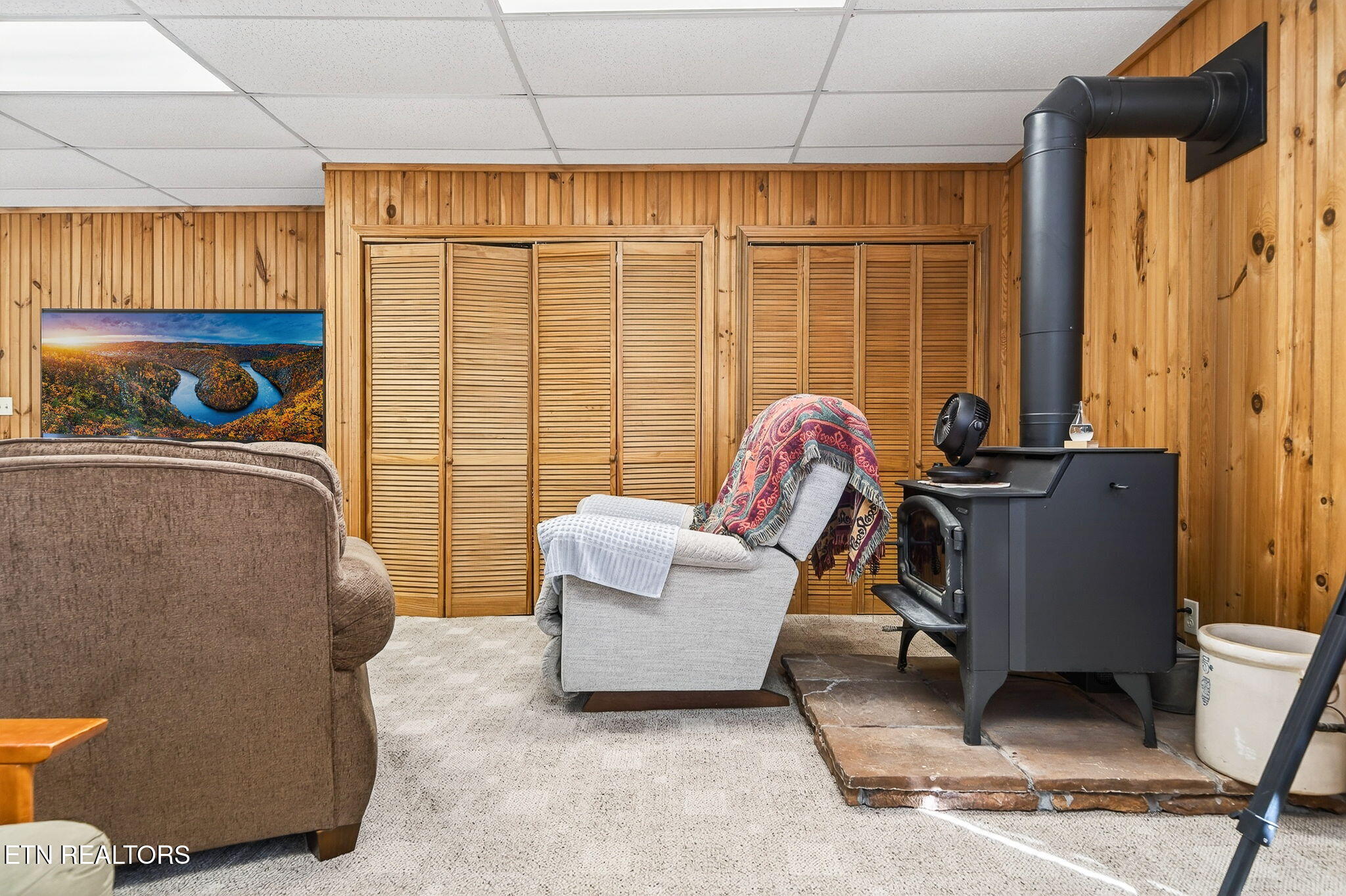 1020 Eastridge Drive Byrdstown TN 38549