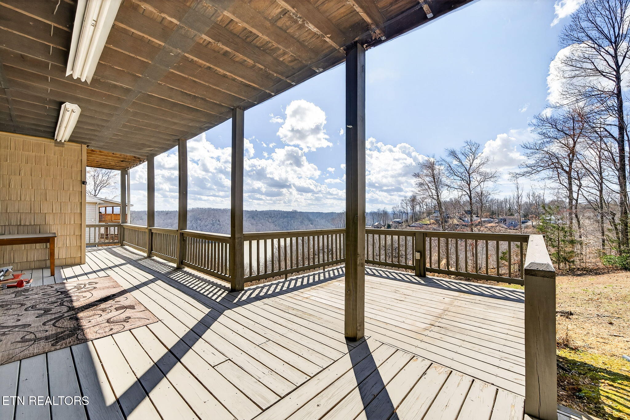 1020 Eastridge Drive Byrdstown TN 38549