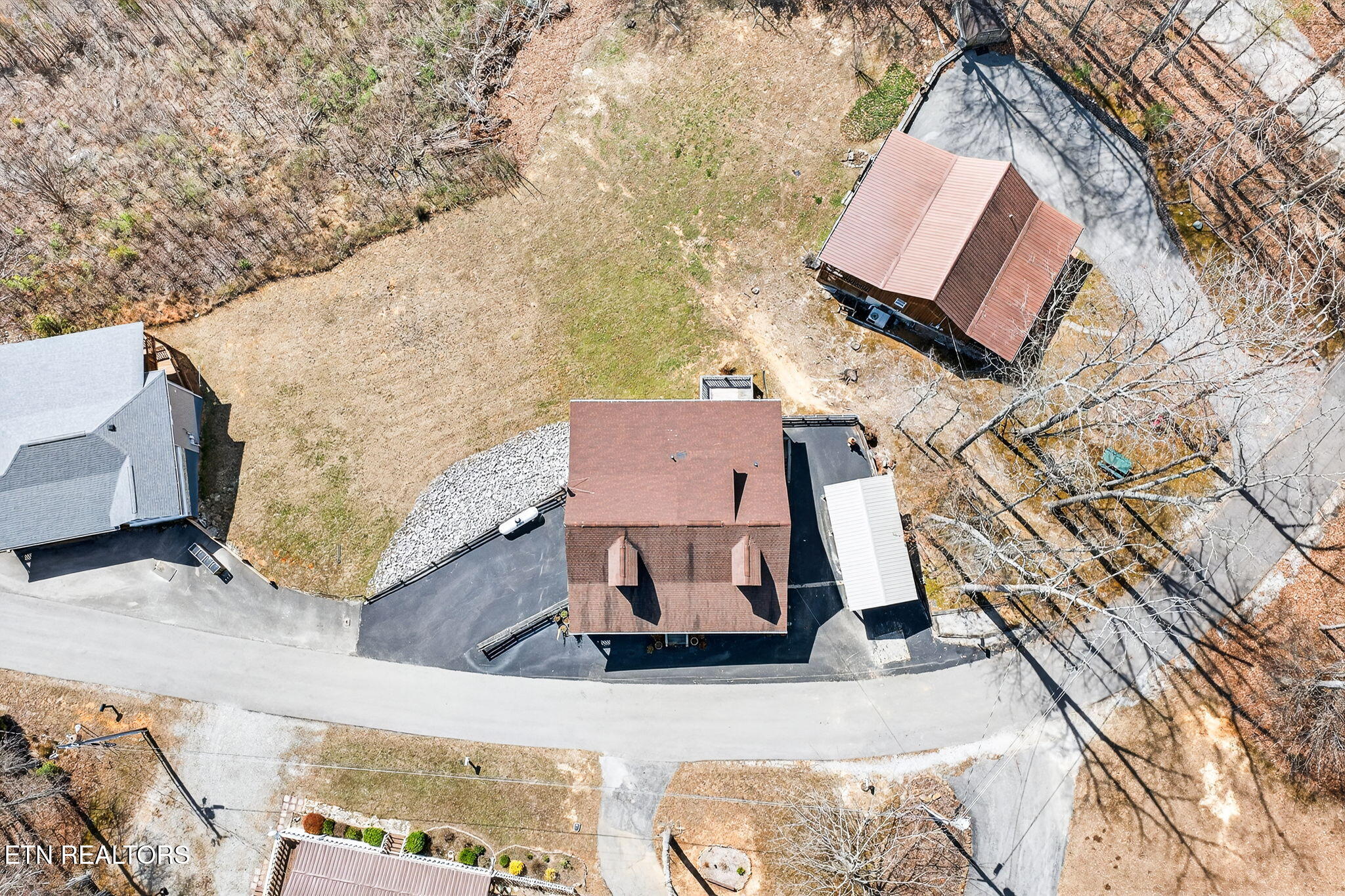 1020 Eastridge Drive Byrdstown TN 38549