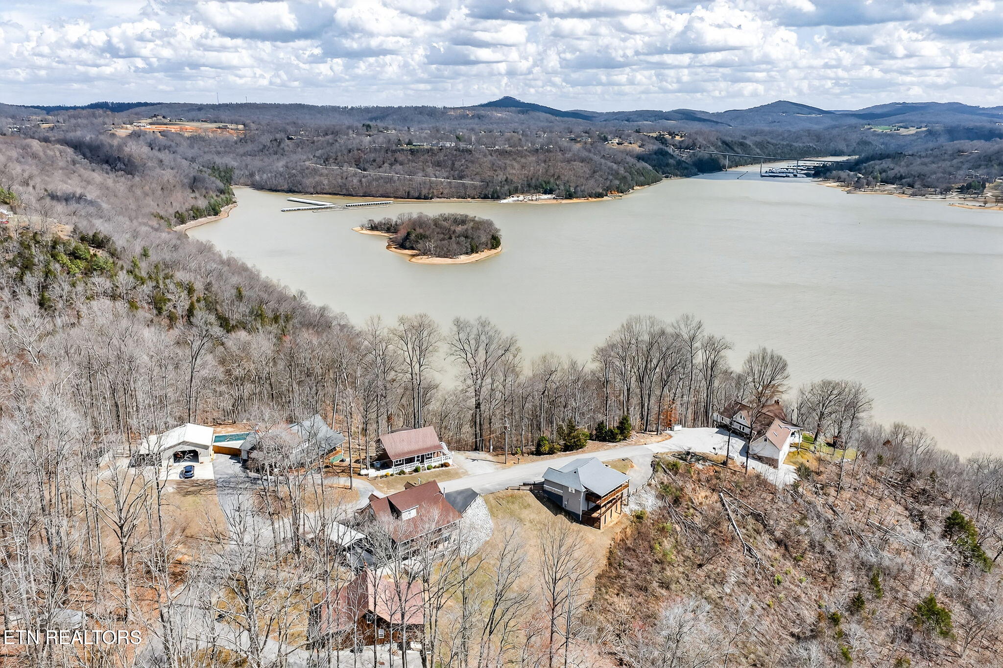 1020 Eastridge Drive Byrdstown TN 38549
