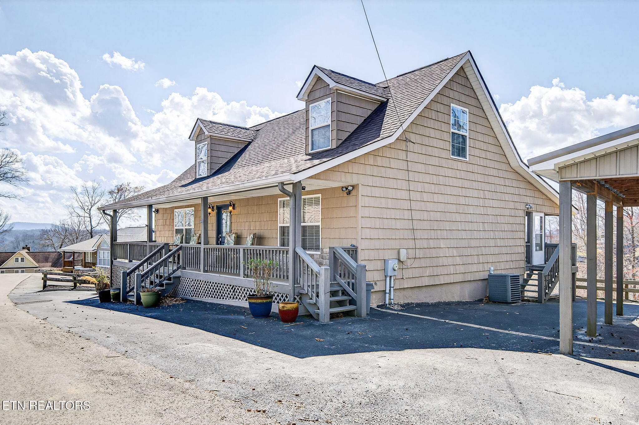 1020 Eastridge Drive Byrdstown TN 38549