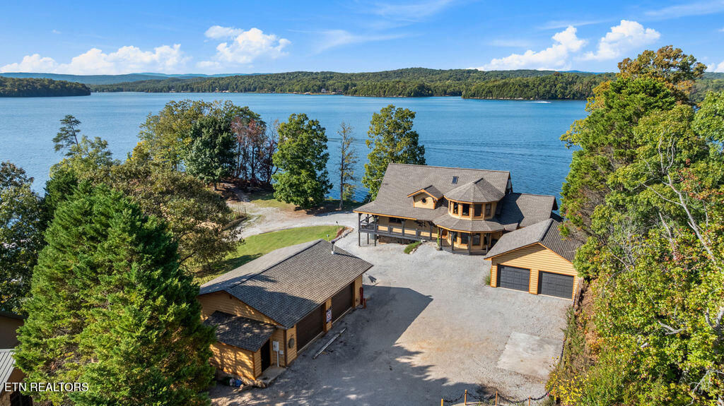 117 Chickasaw Point Ten Mile TN 37880