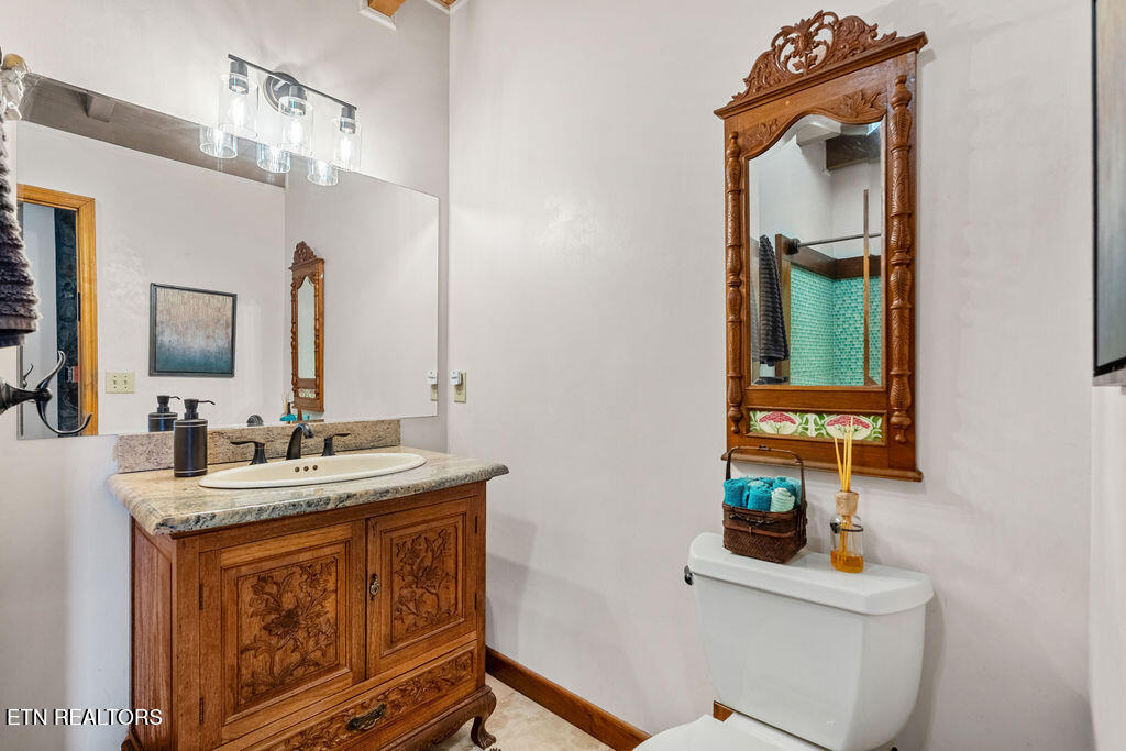 117 Chickasaw Point Ten Mile TN 37880