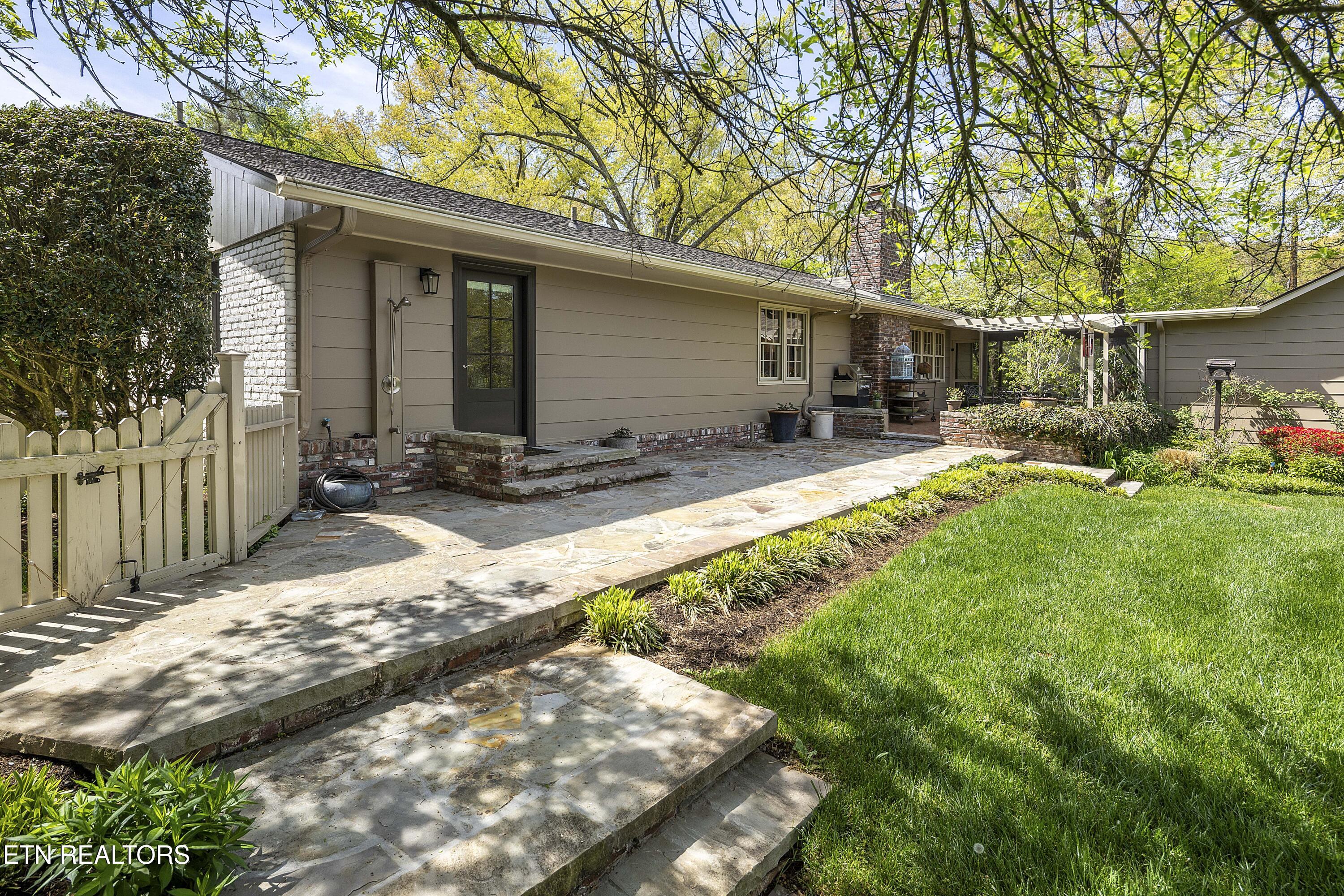 5413 Riverbend Drive Knoxville TN 37919