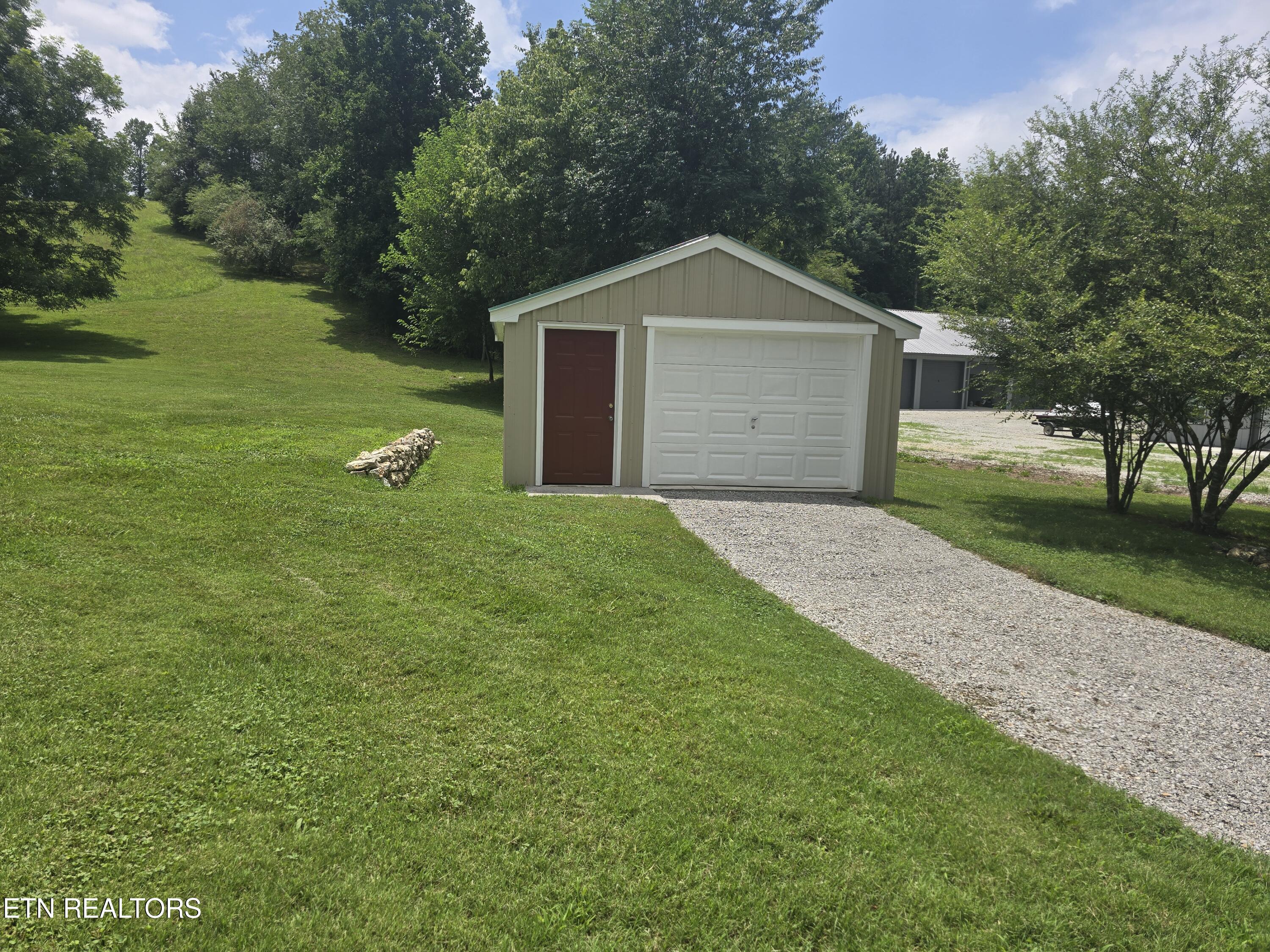 196 Church Road Lafollette TN 37766