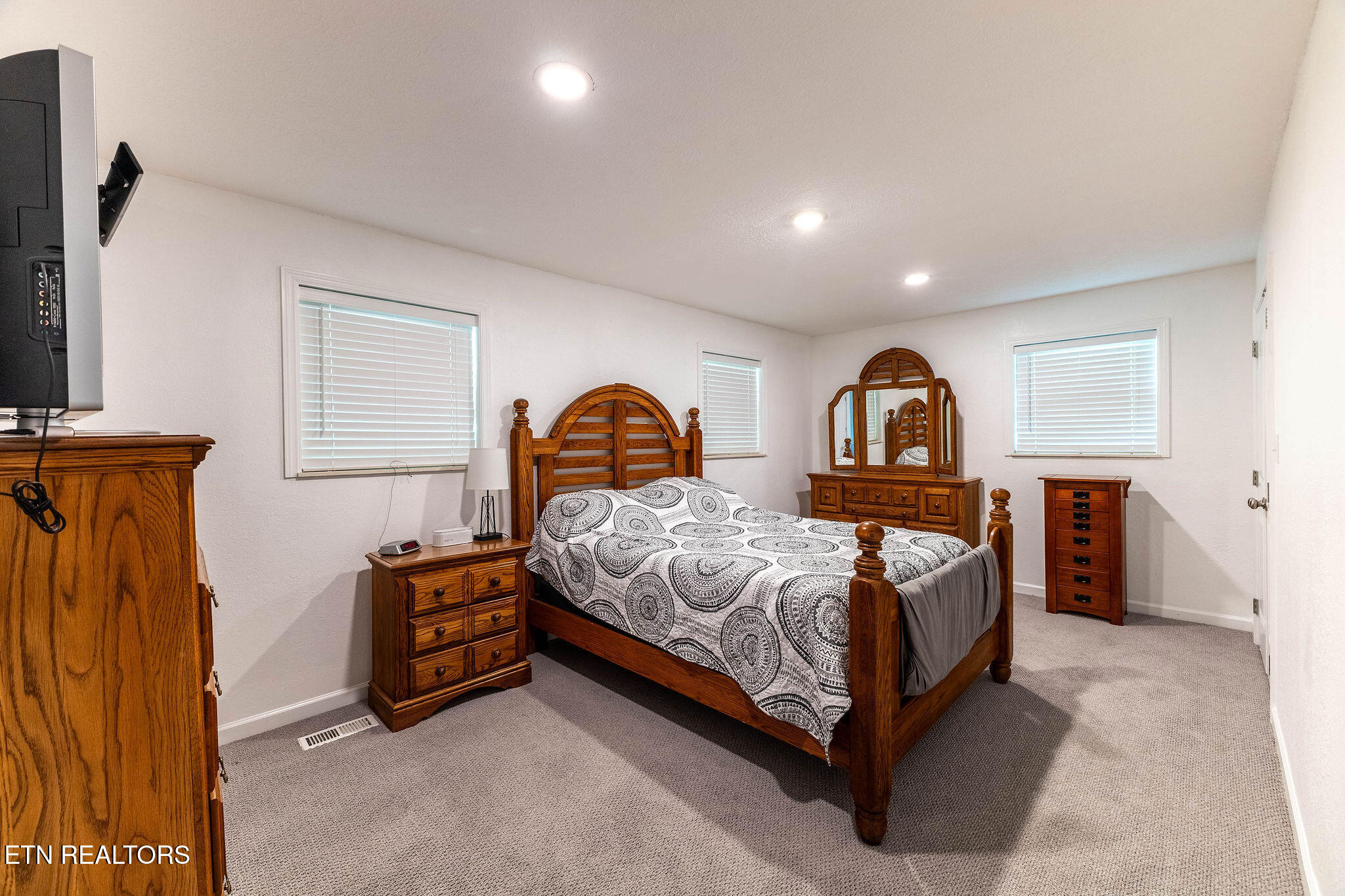 1805 Manis Road Lenoir City TN 37771