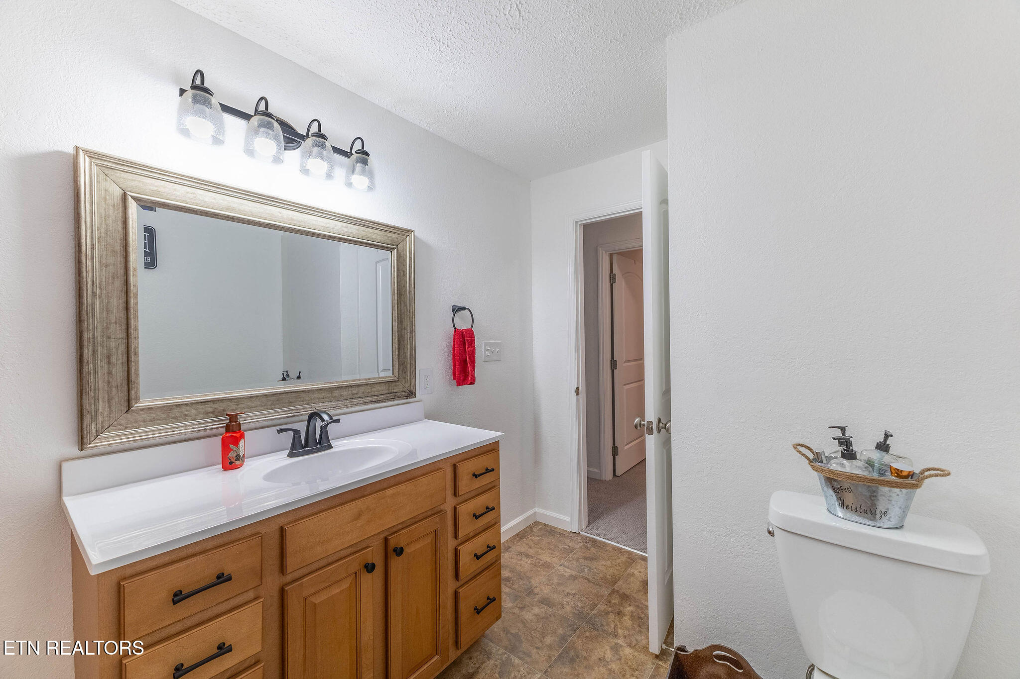 1805 Manis Road Lenoir City TN 37771