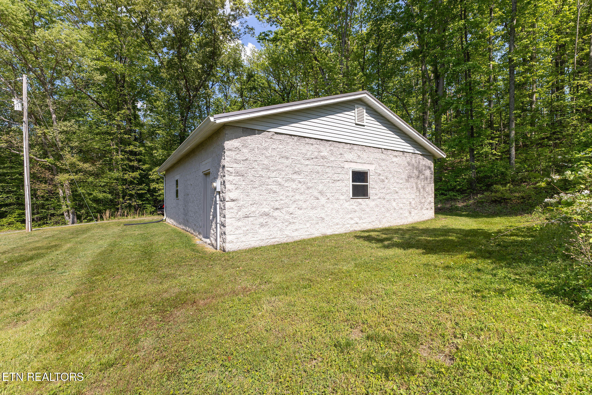 1805 Manis Road Lenoir City TN 37771