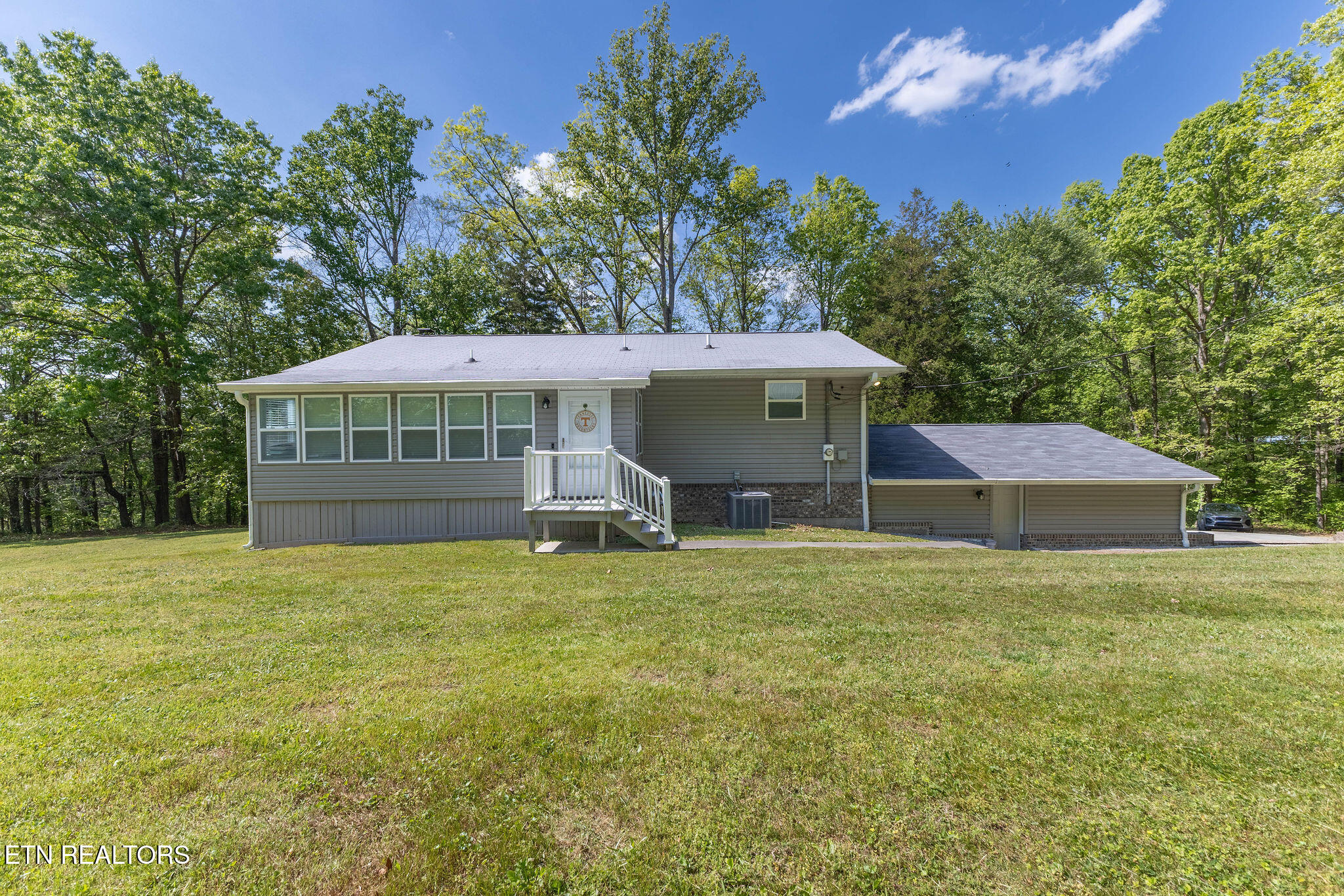 1805 Manis Road Lenoir City TN 37771