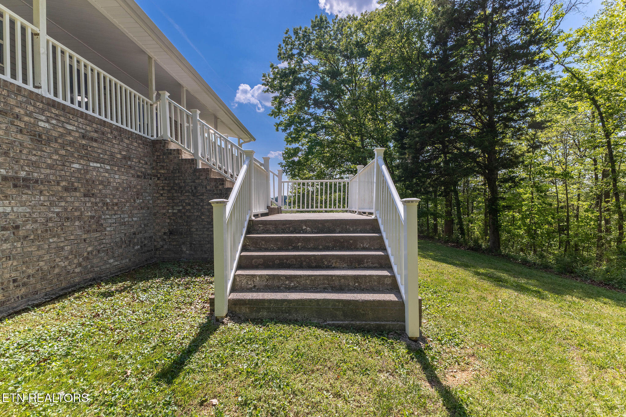 1805 Manis Road Lenoir City TN 37771
