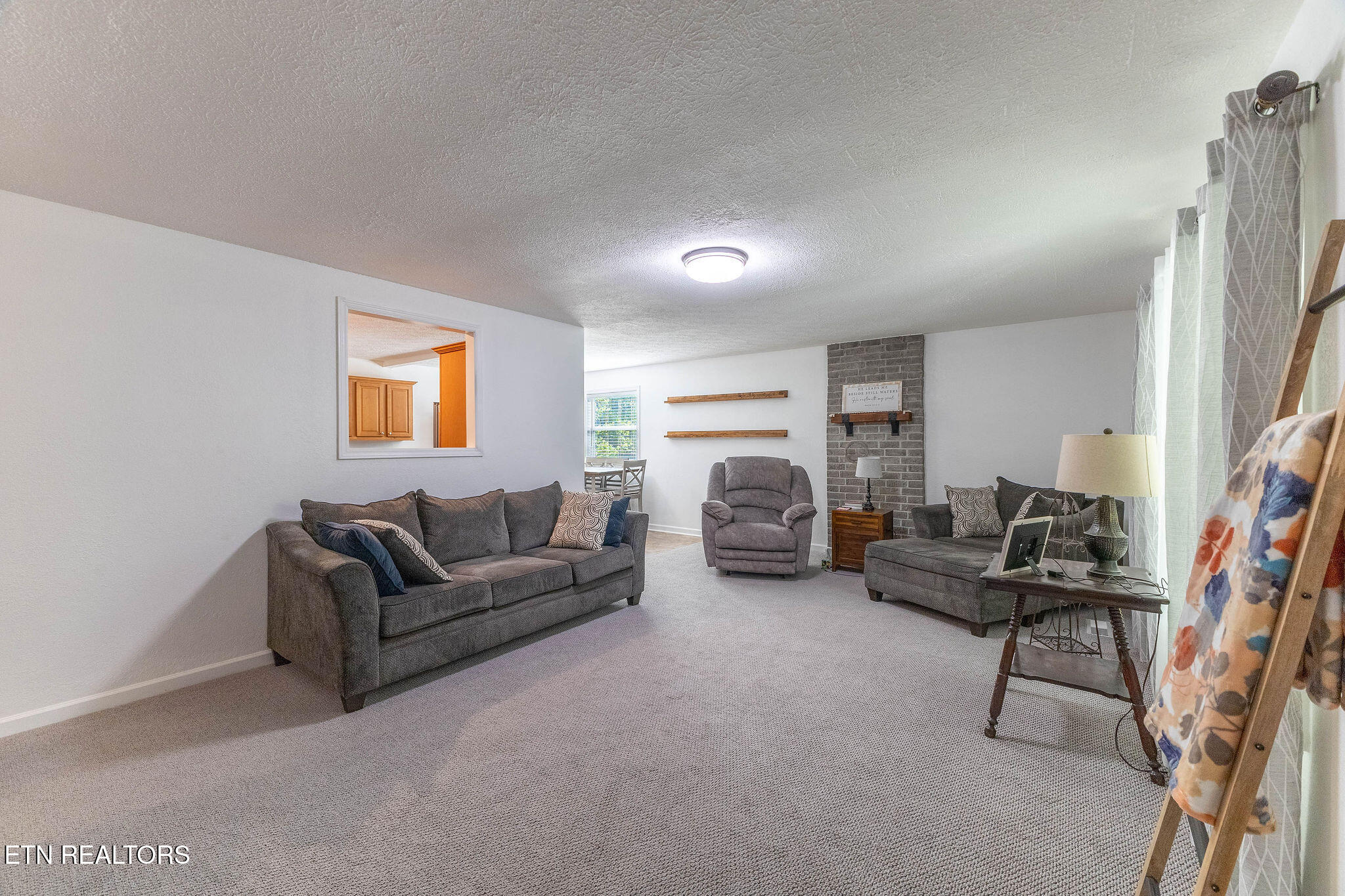 1805 Manis Road Lenoir City TN 37771