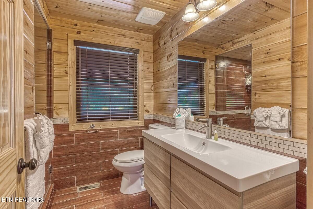 712 Nocks Drive Gatlinburg TN 37738