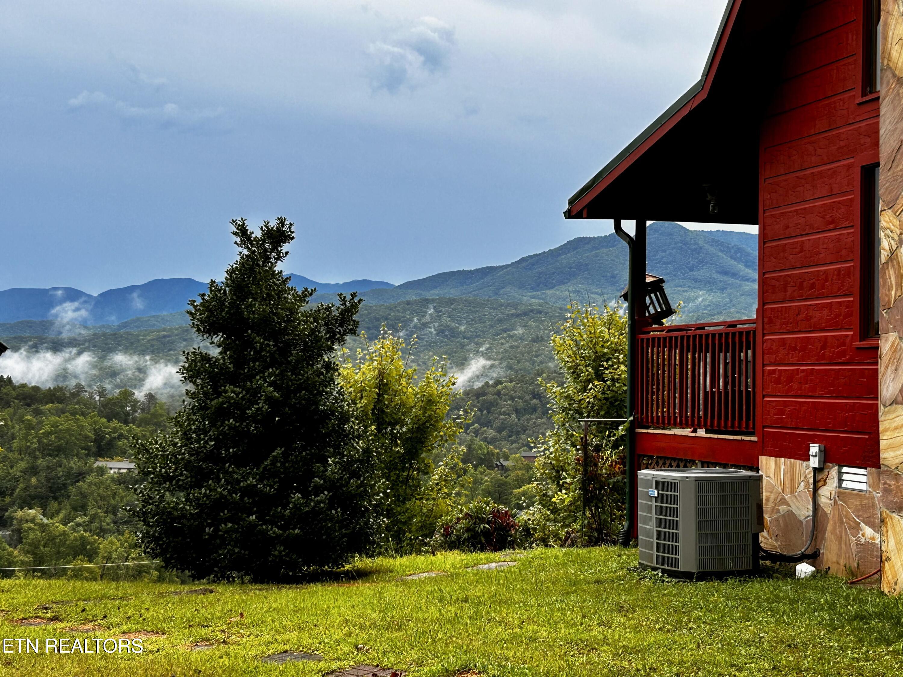 712 Nocks Drive Gatlinburg TN 37738