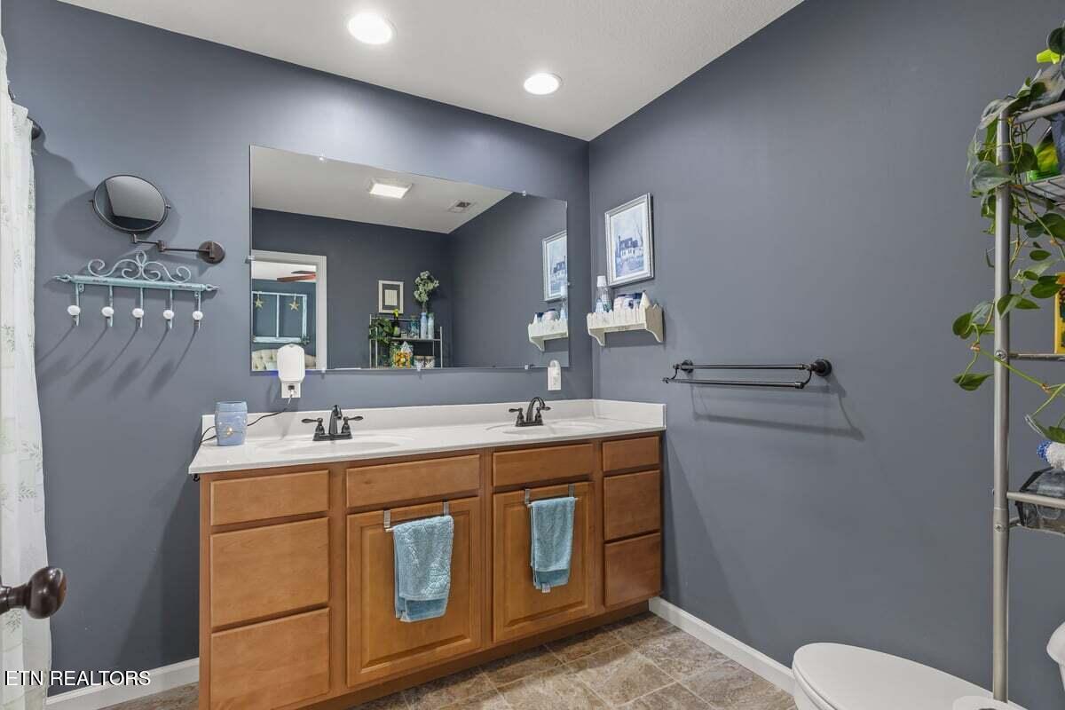 158 Park Avenue Madisonville TN 37354