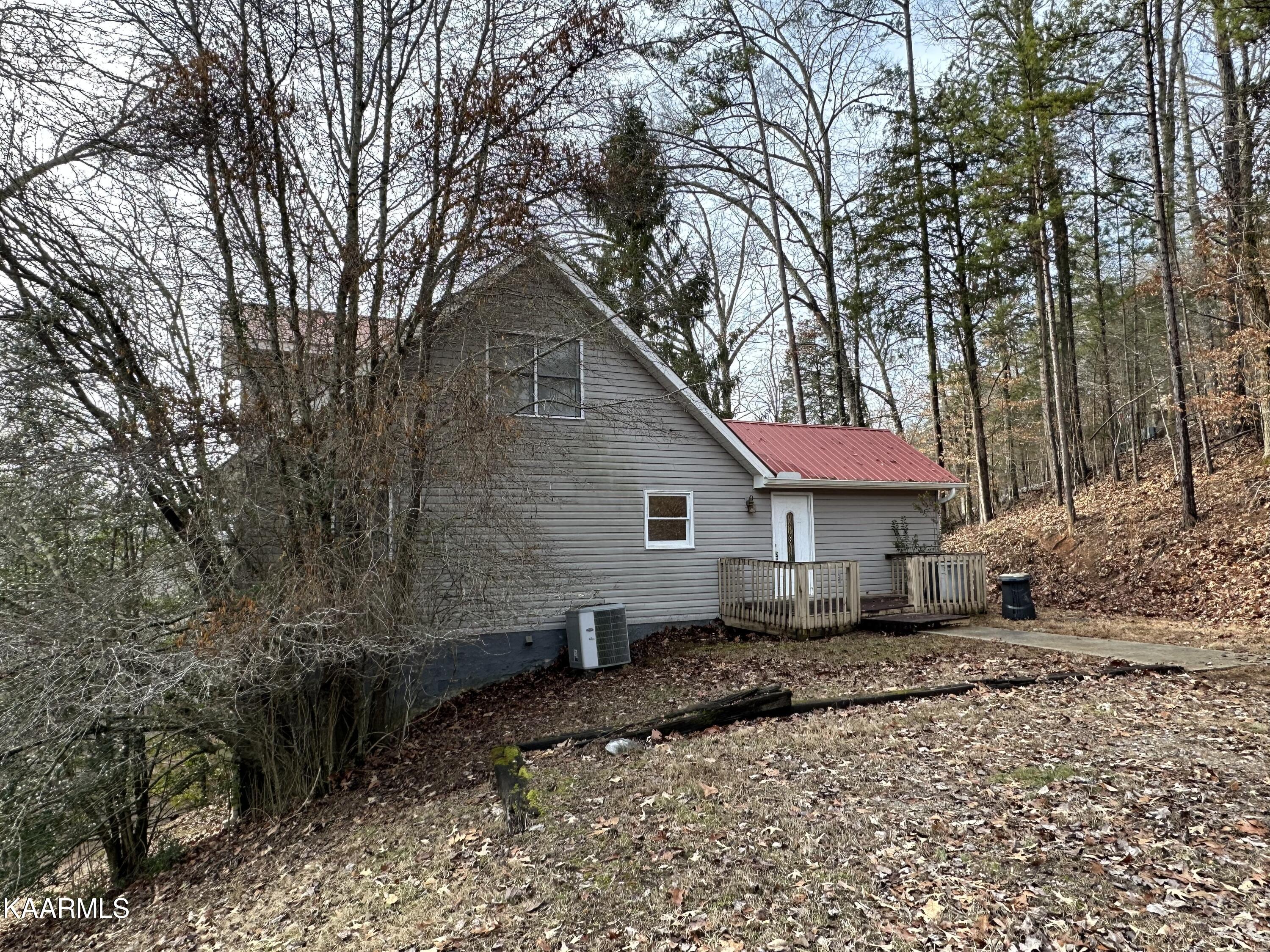 818 Deerfield Way Lafollette TN 37766
