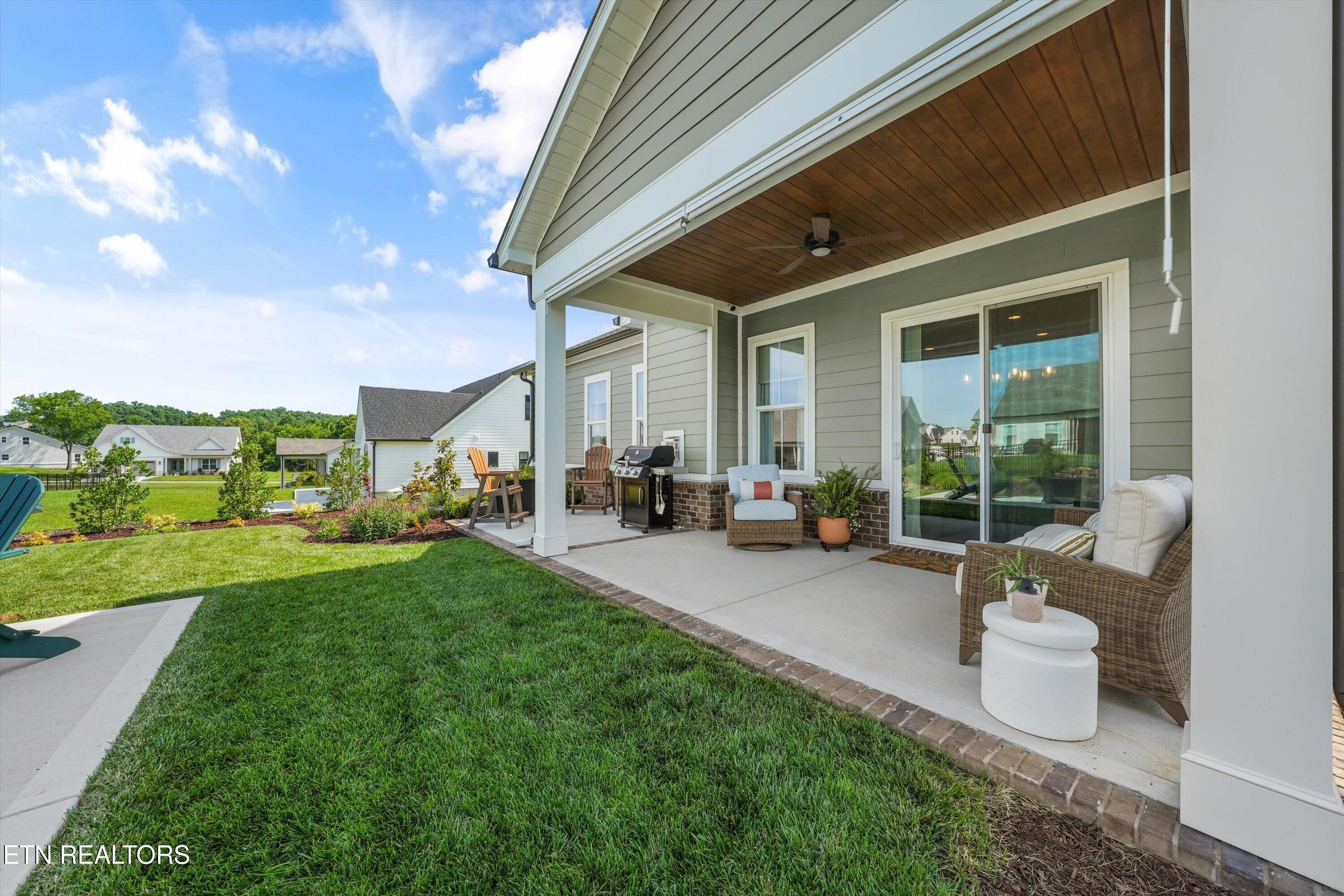 146 Clover Circle Lenoir City TN 37772