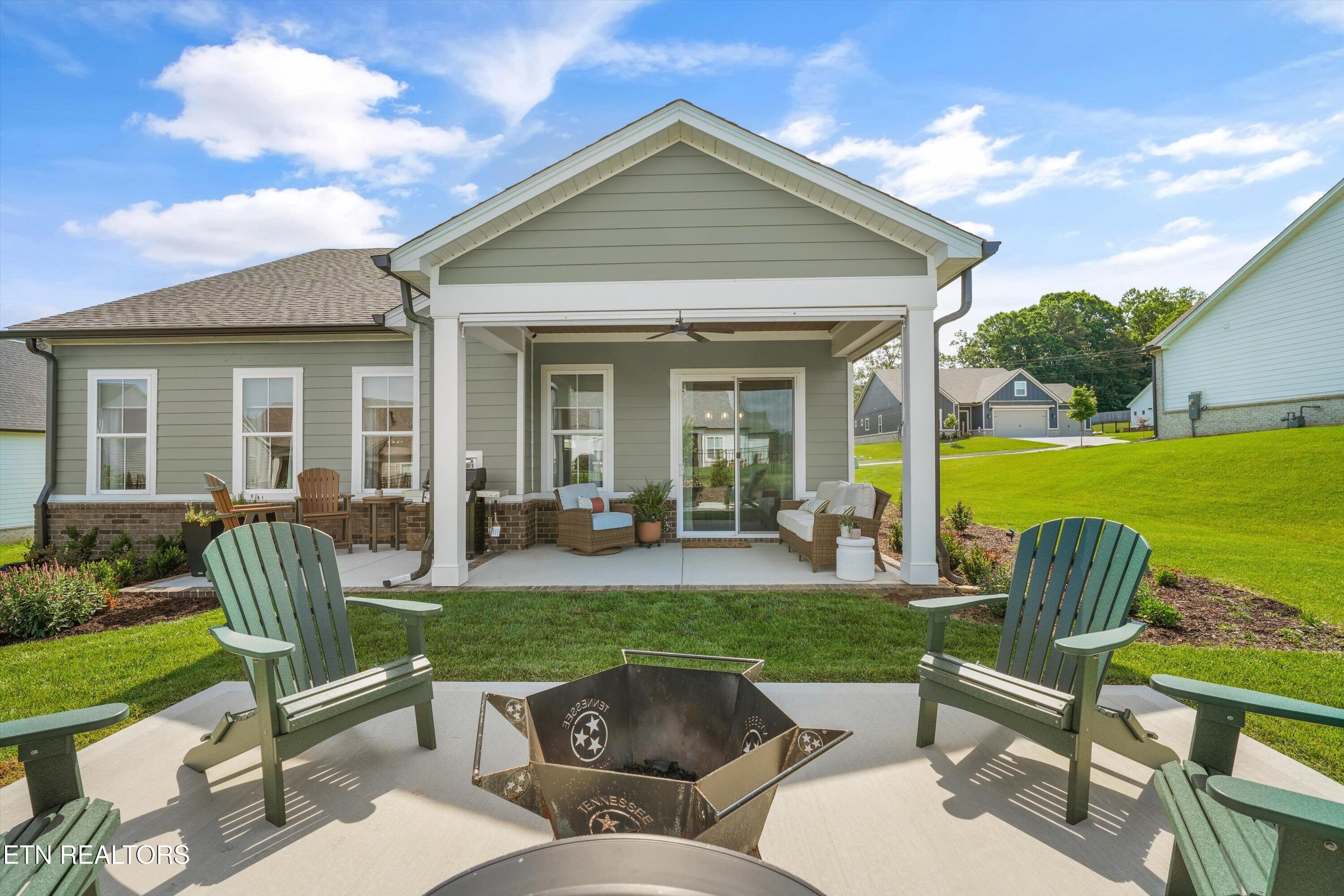 146 Clover Circle Lenoir City TN 37772