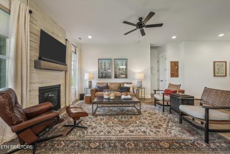 146 Clover Circle Lenoir City TN 37772