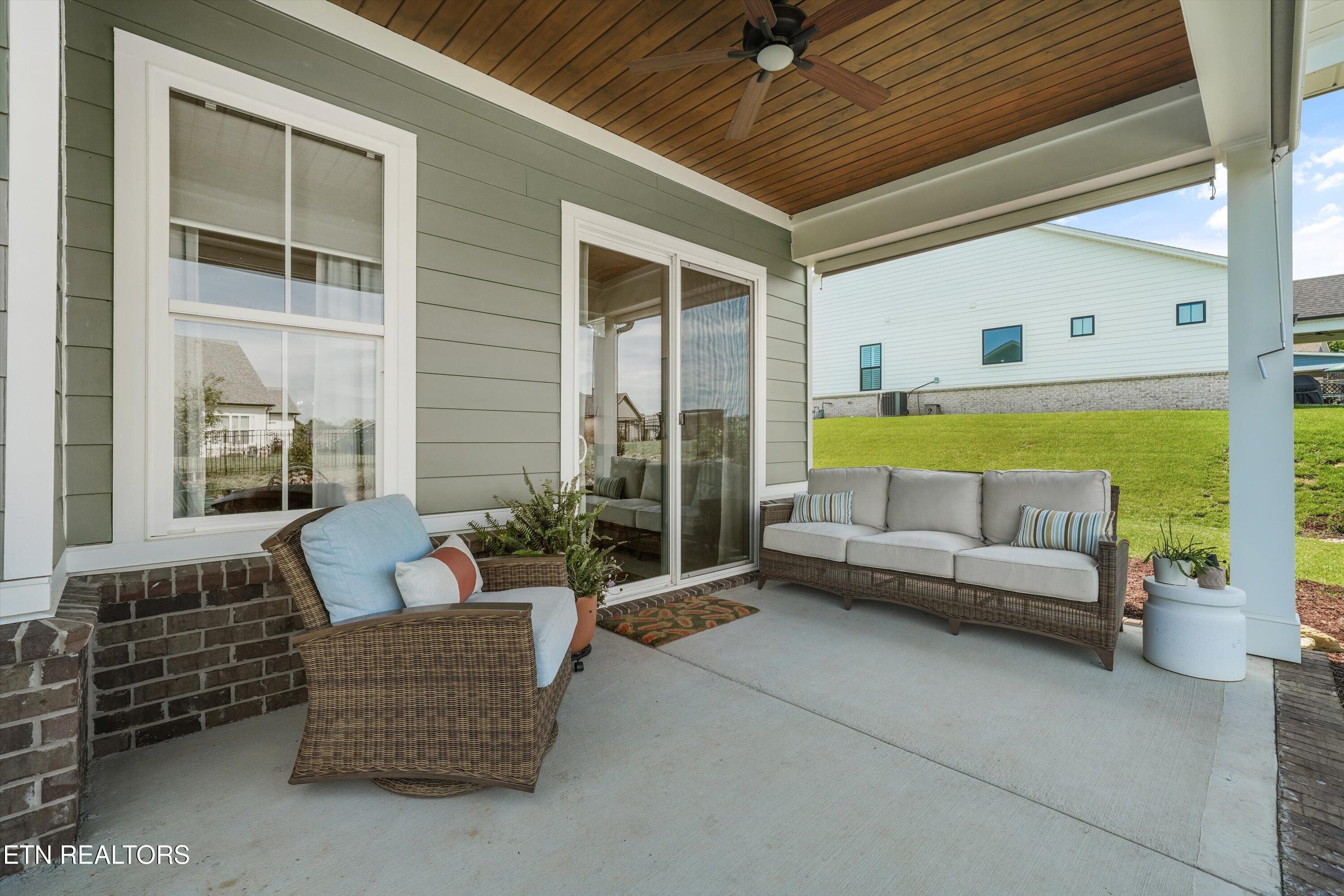 146 Clover Circle Lenoir City TN 37772