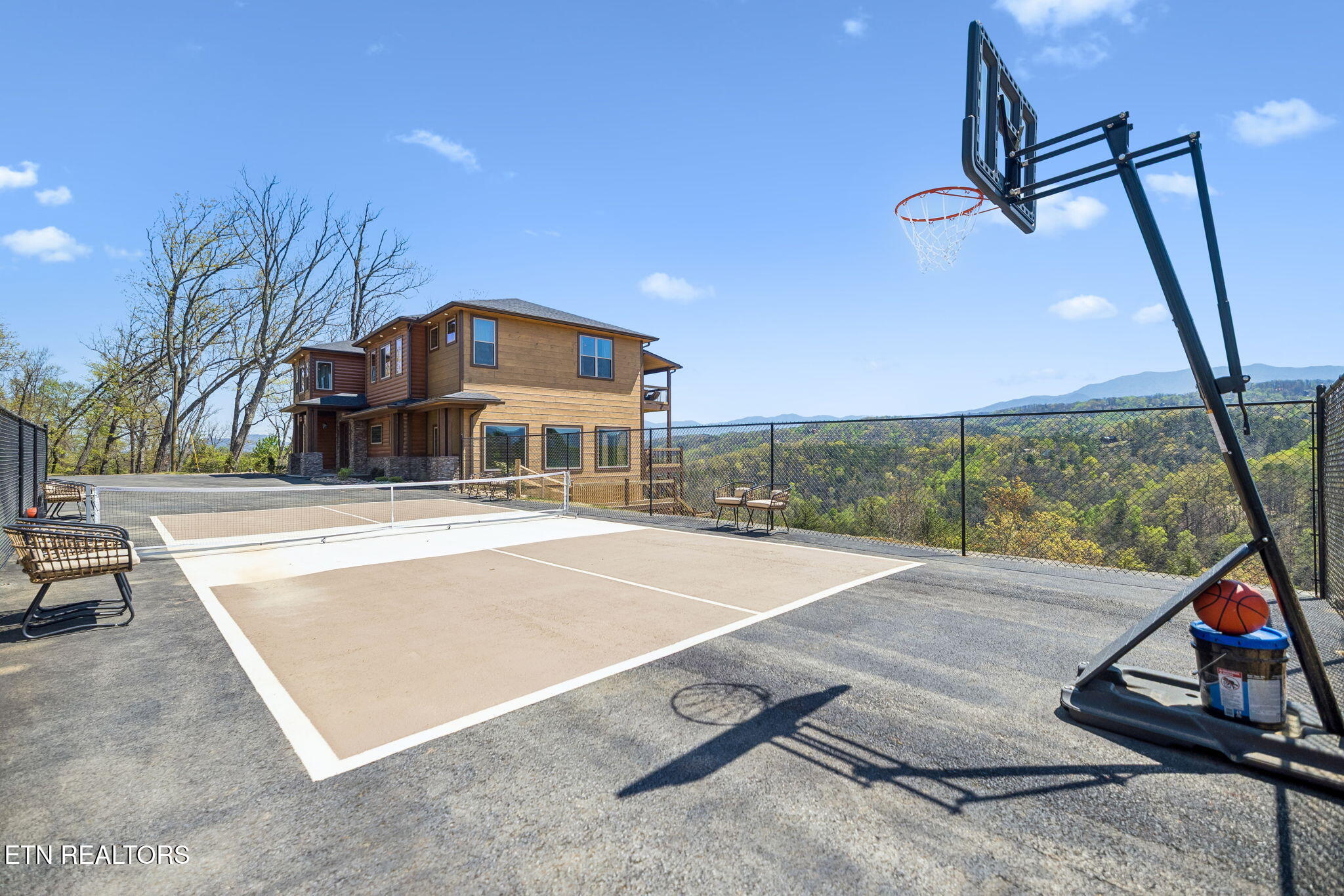 997 King Branch Road Sevierville TN 37876