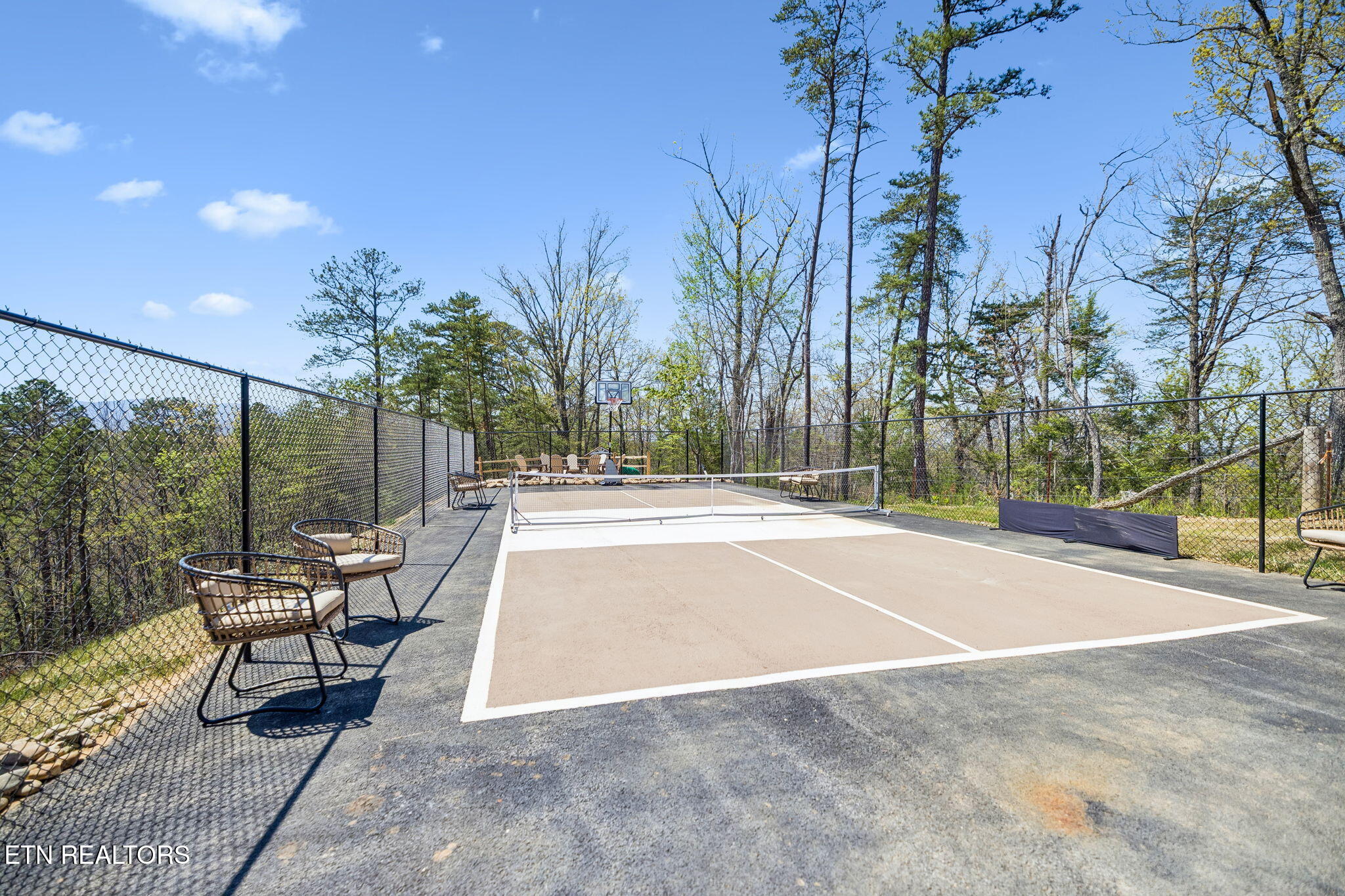 997 King Branch Road Sevierville TN 37876
