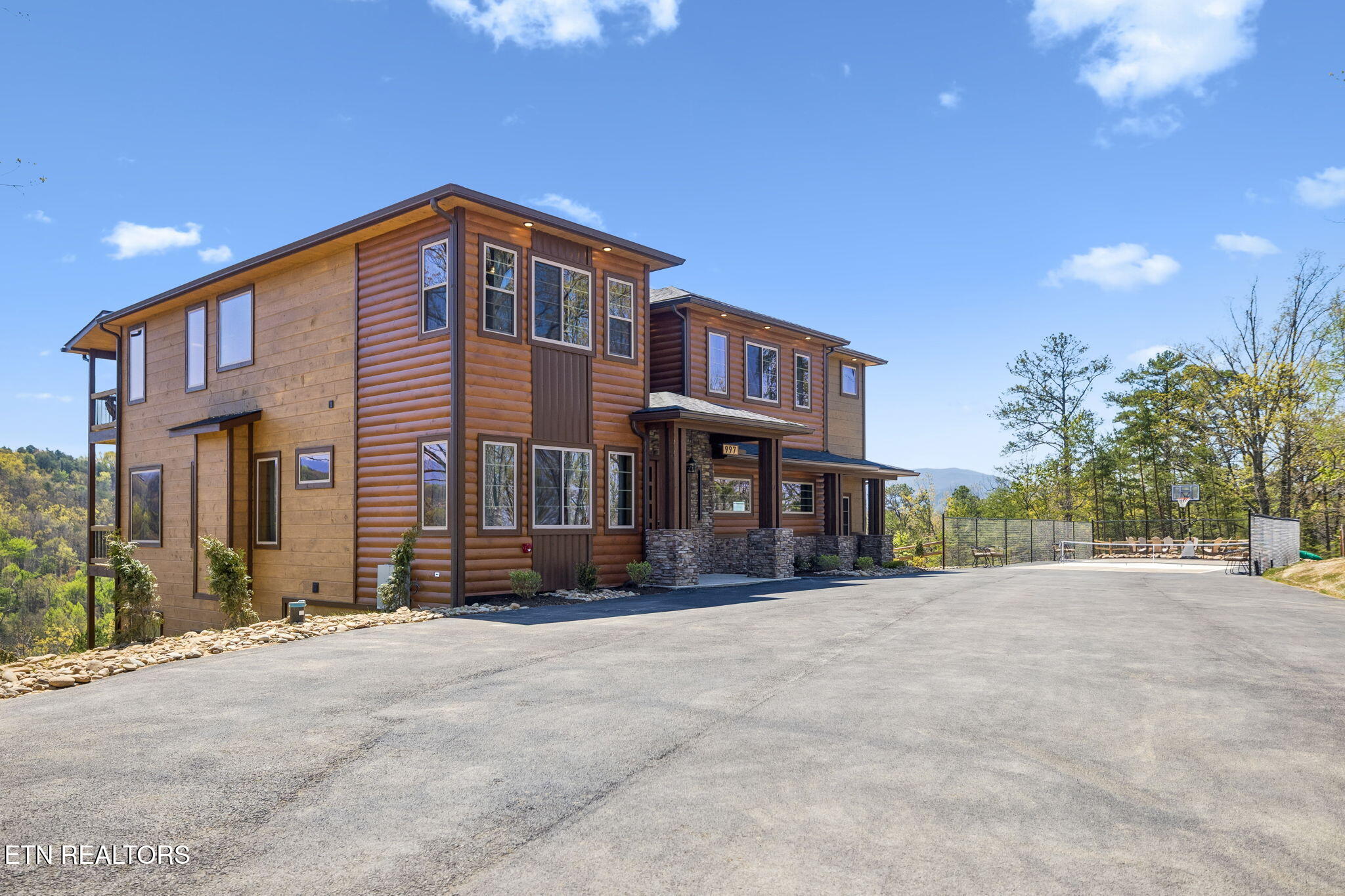 997 King Branch Road Sevierville TN 37876