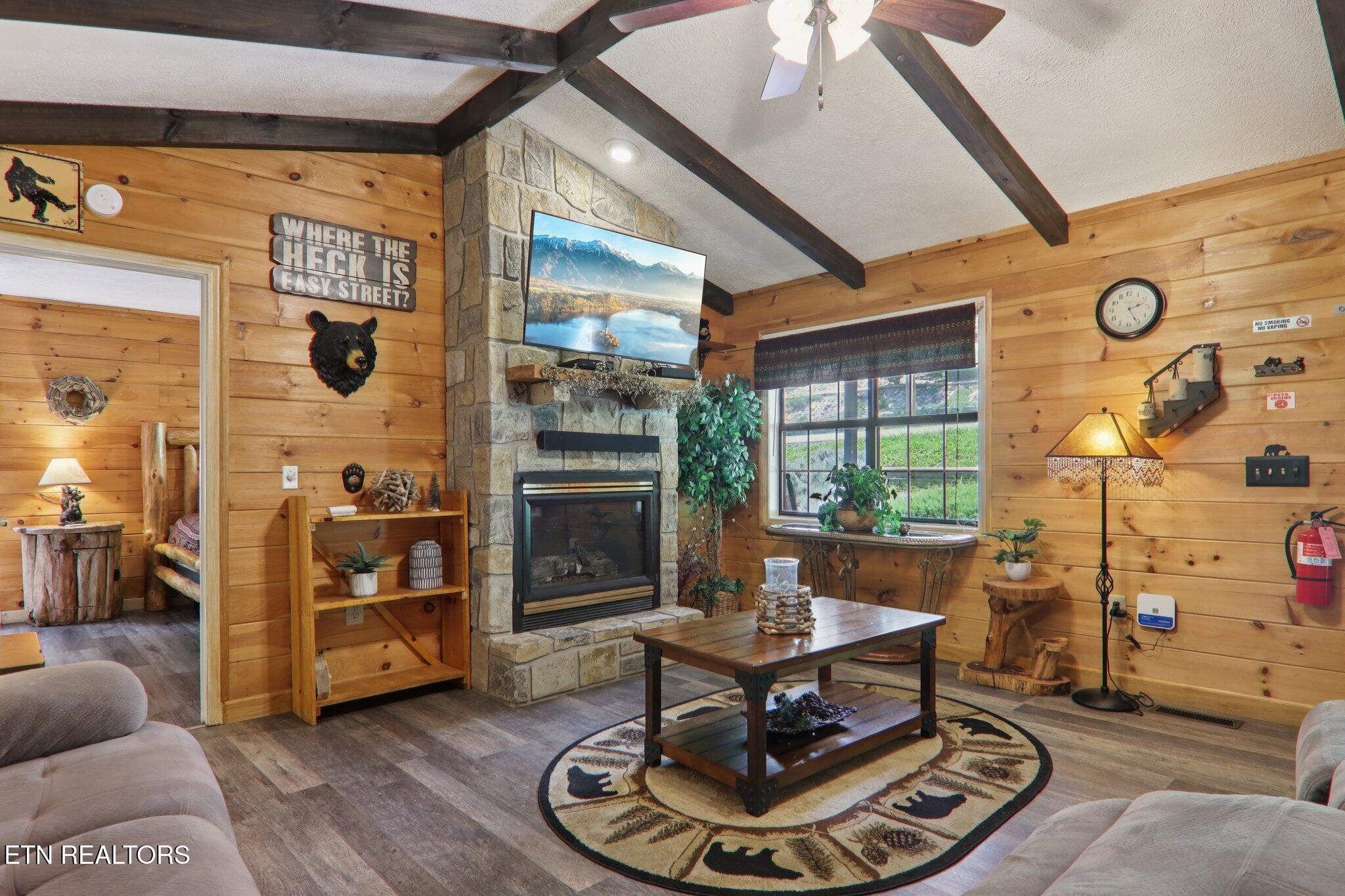 2746 Easy Street Sevierville TN 37862