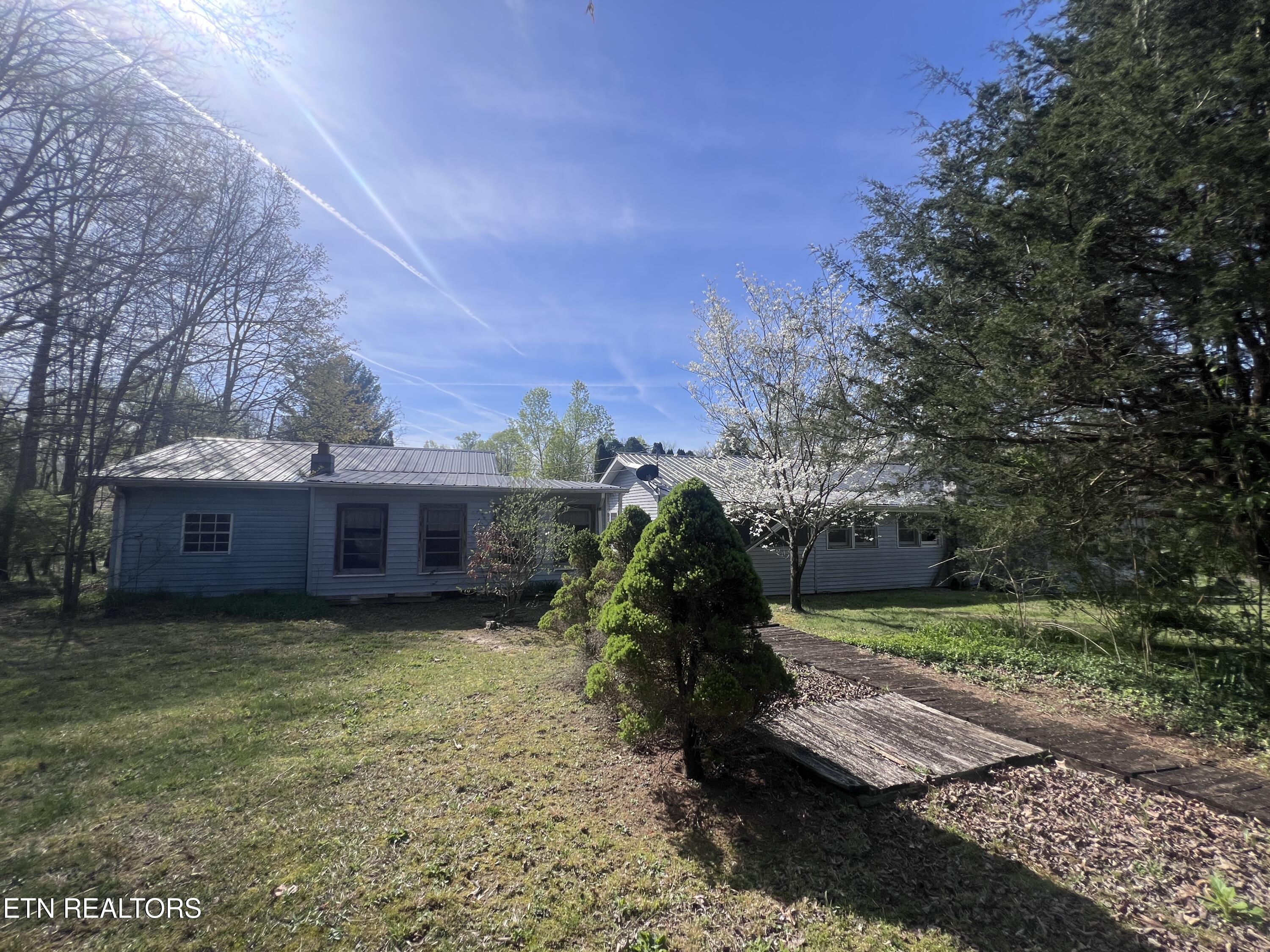554 Mary Cromwell Road Jamestown TN 38556