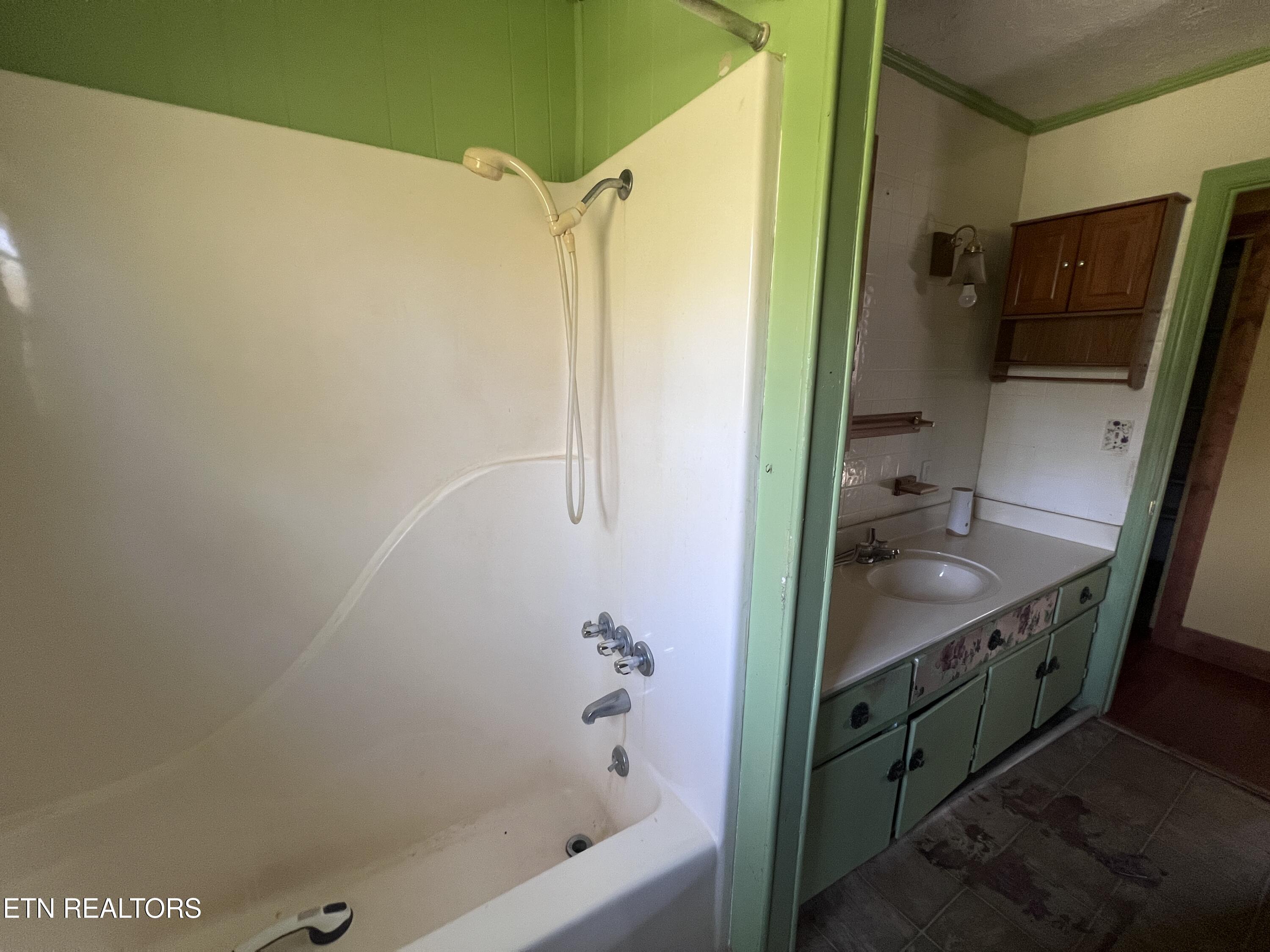 554 Mary Cromwell Road Jamestown TN 38556