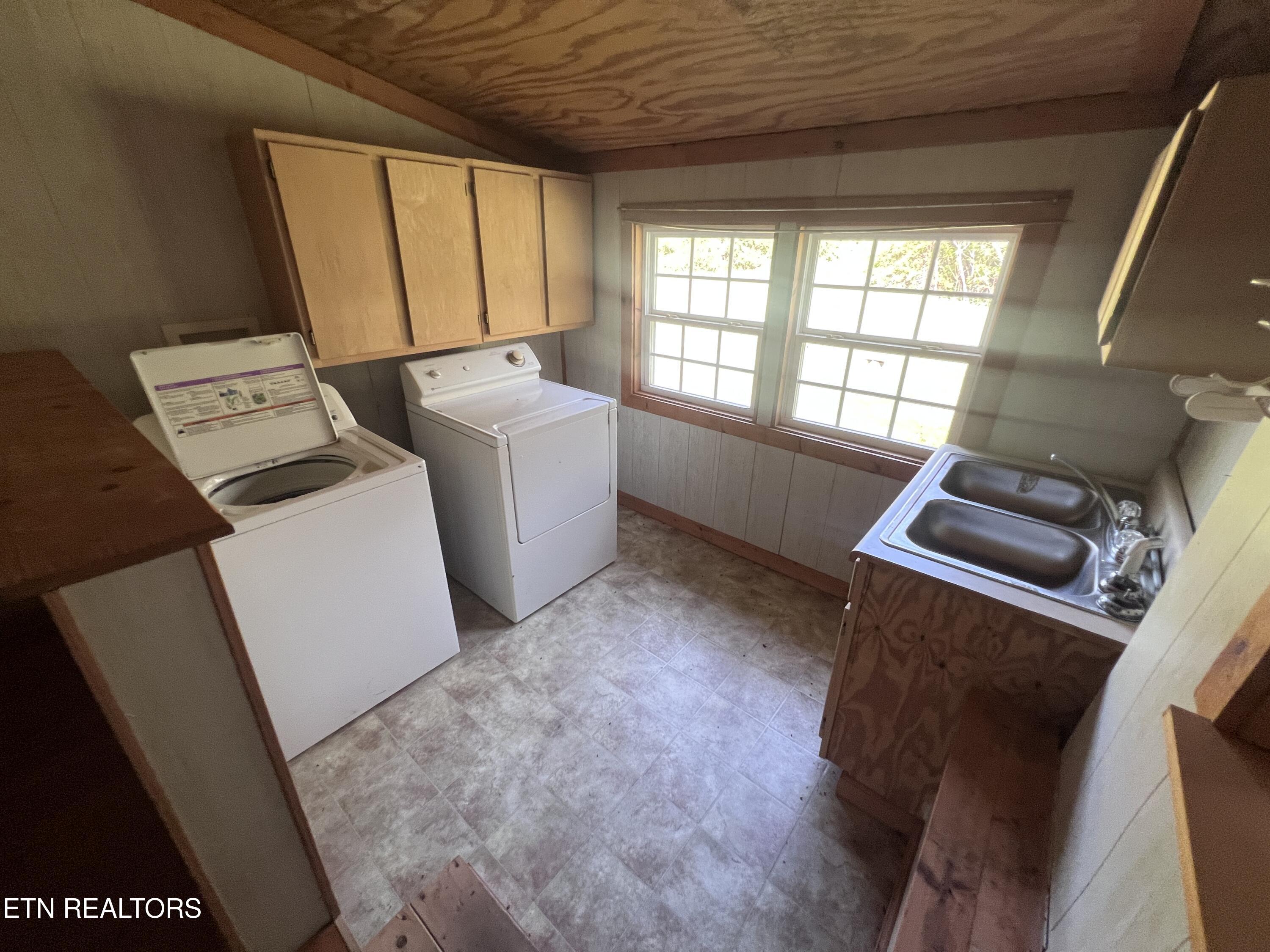 554 Mary Cromwell Road Jamestown TN 38556