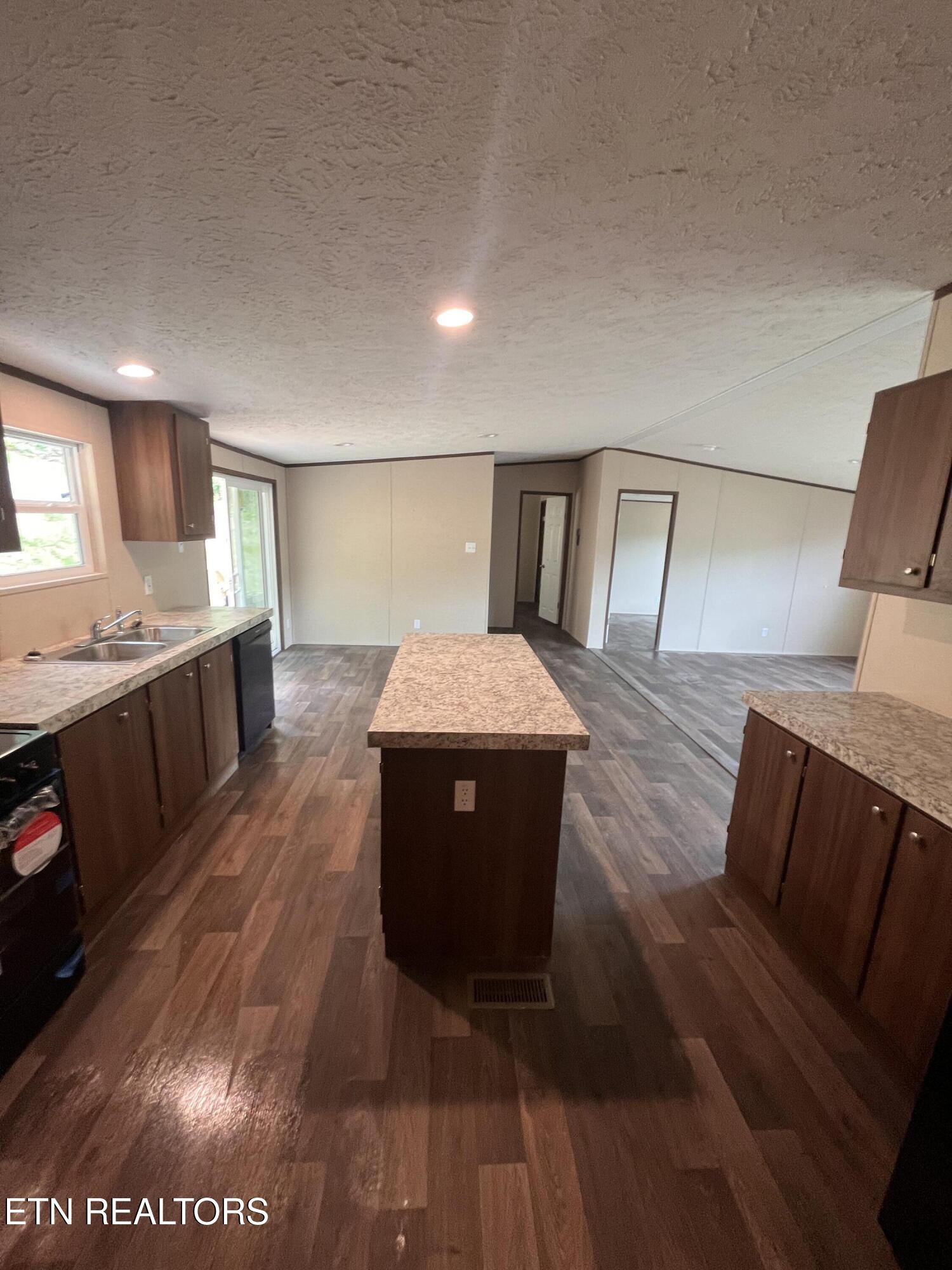 560 Chumley Road New Tazewell TN 37825