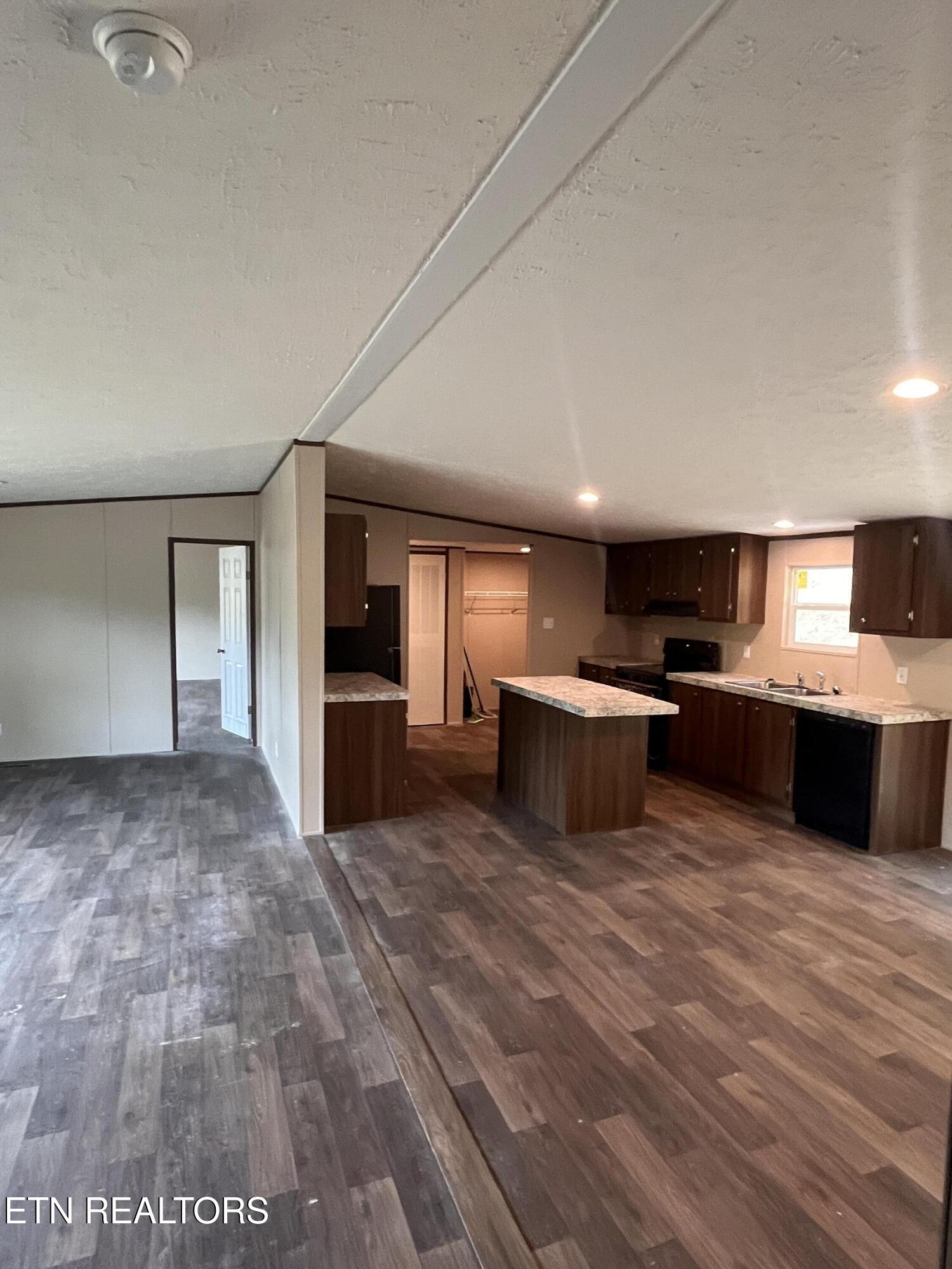 560 Chumley Road New Tazewell TN 37825