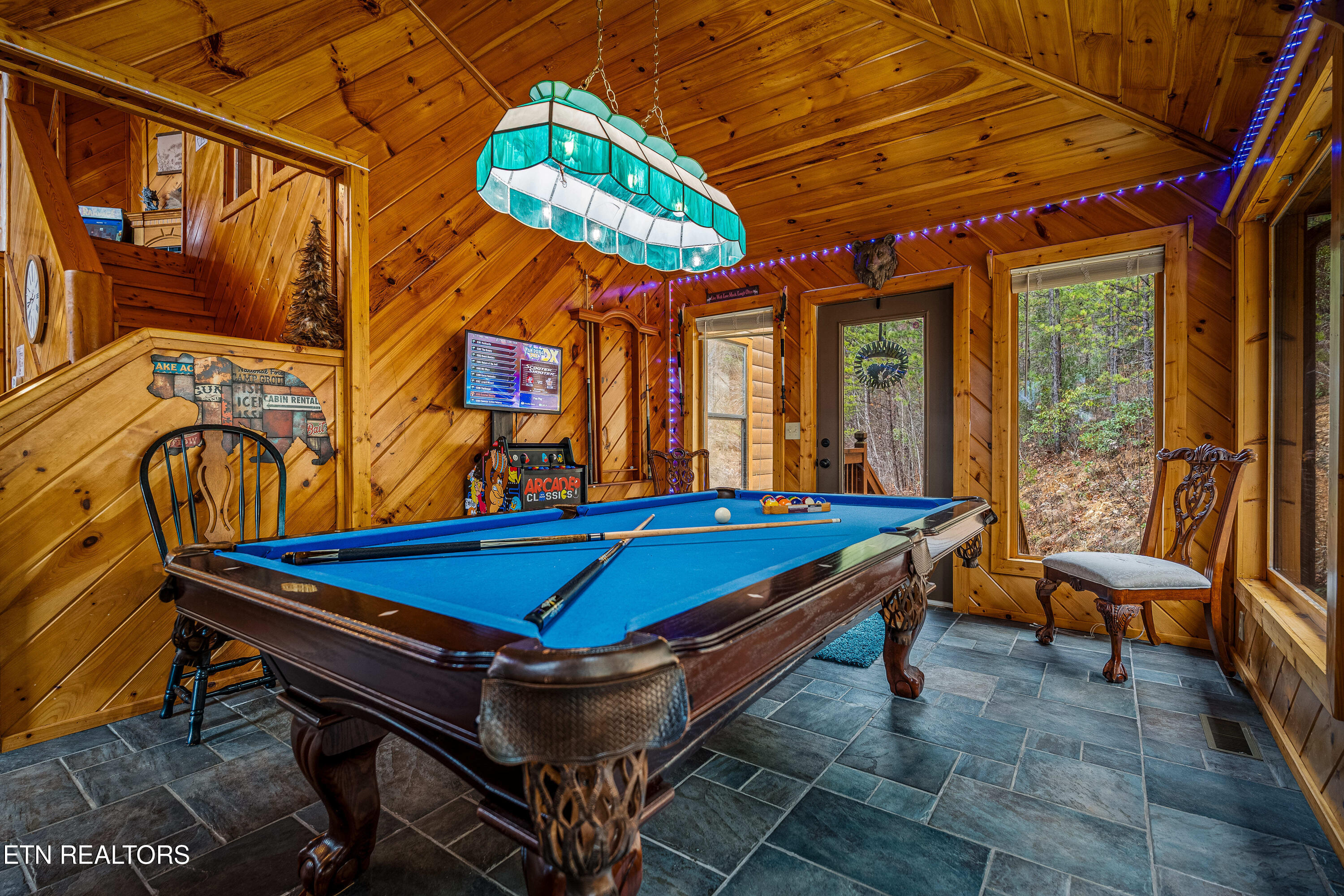 2737 Pine Crest Lane Sevierville TN 37862