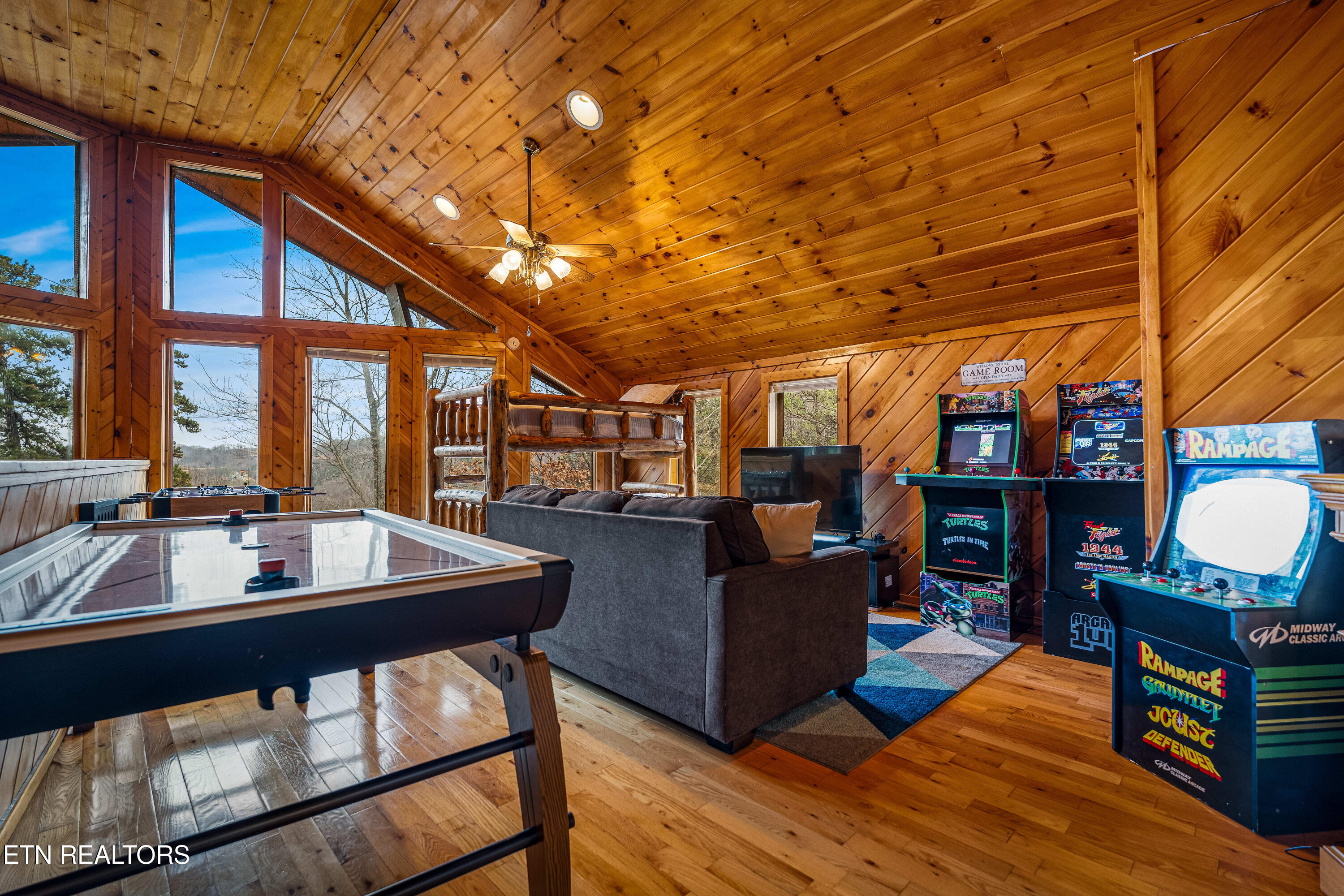 2737 Pine Crest Lane Sevierville TN 37862