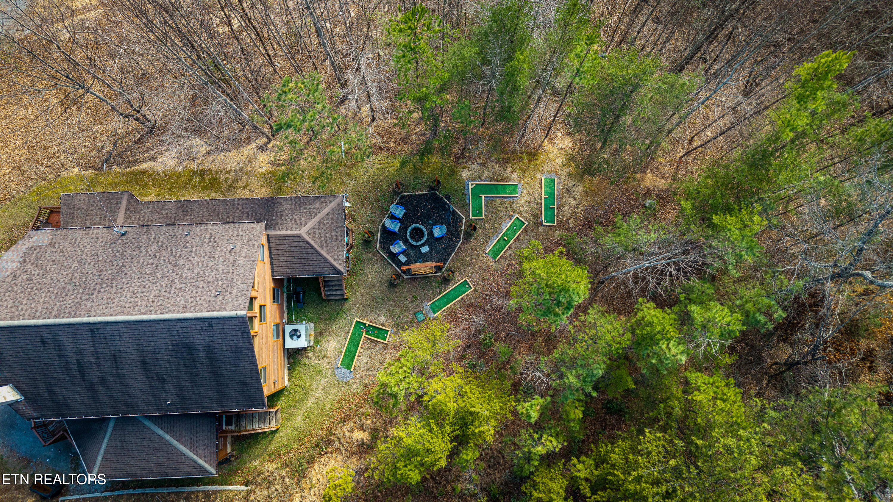 2737 Pine Crest Lane Sevierville TN 37862